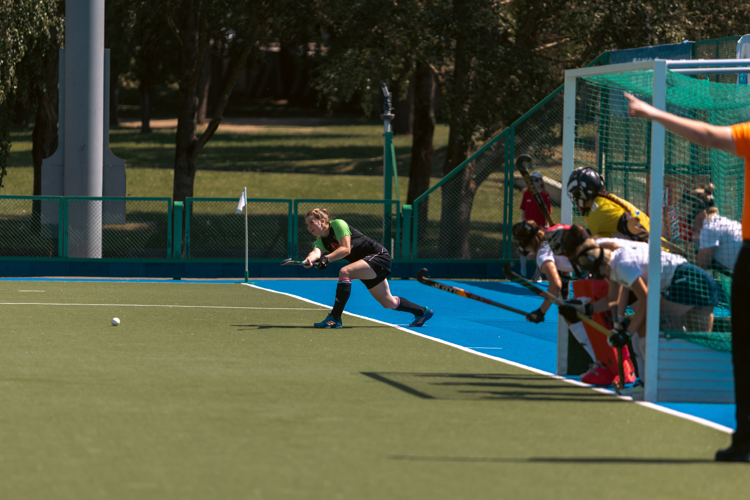 Хоккей на траве. Девушки. Минск — Текстильщик 29.052024. Профессиональный интерьерный и репортажный фотограф Минск и РБ. Максим Орлов