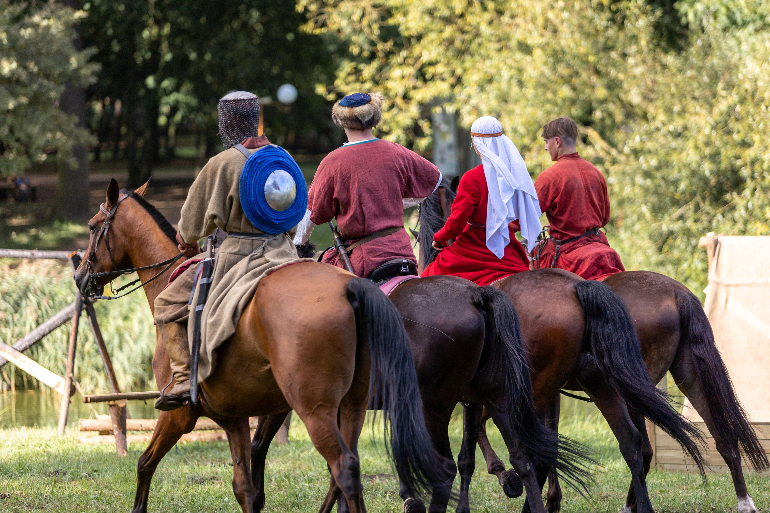 Ежегодный фестиваль средневековья в Дукоре. Профессиональный интерьерный и репортажный фотограф Минск и РБ. Максим Орлов