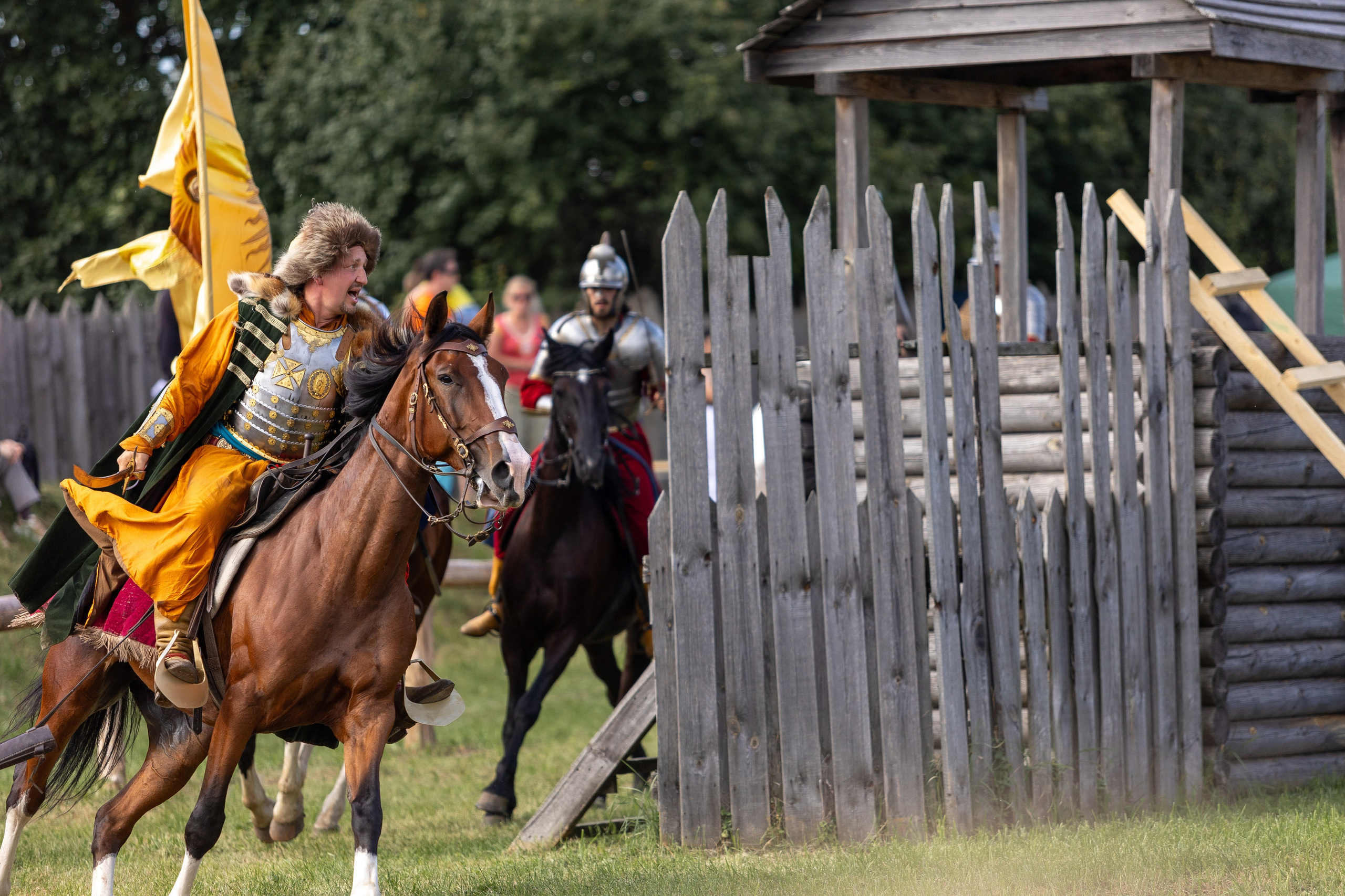 Рыцарский фест. Мстиславль. Профессиональный интерьерный и репортажный фотограф Минск и РБ. Максим Орлов