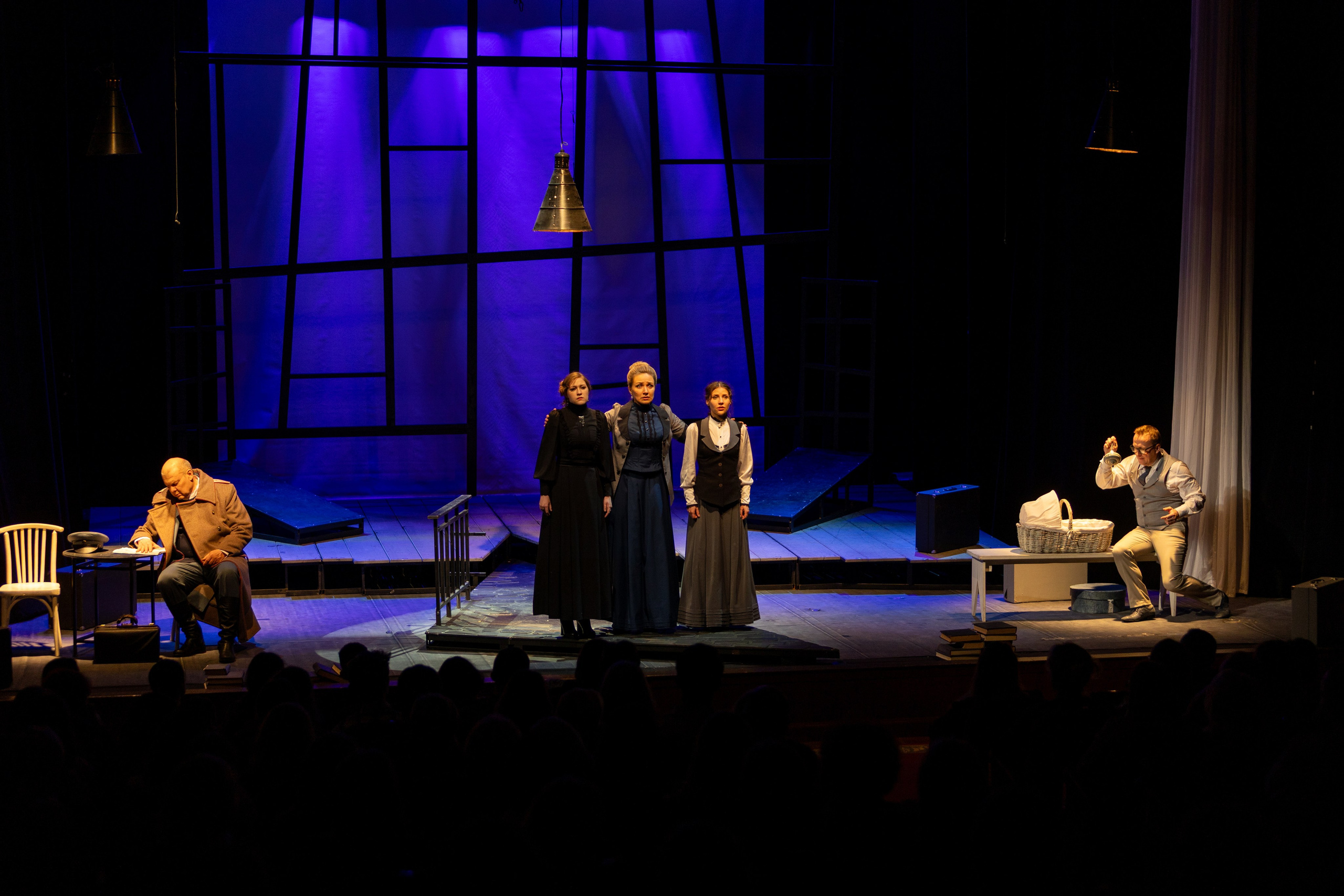 Театр белорусской армии «Три сестры». Профессиональный интерьерный и репортажный фотограф Минск и РБ. Максим Орлов