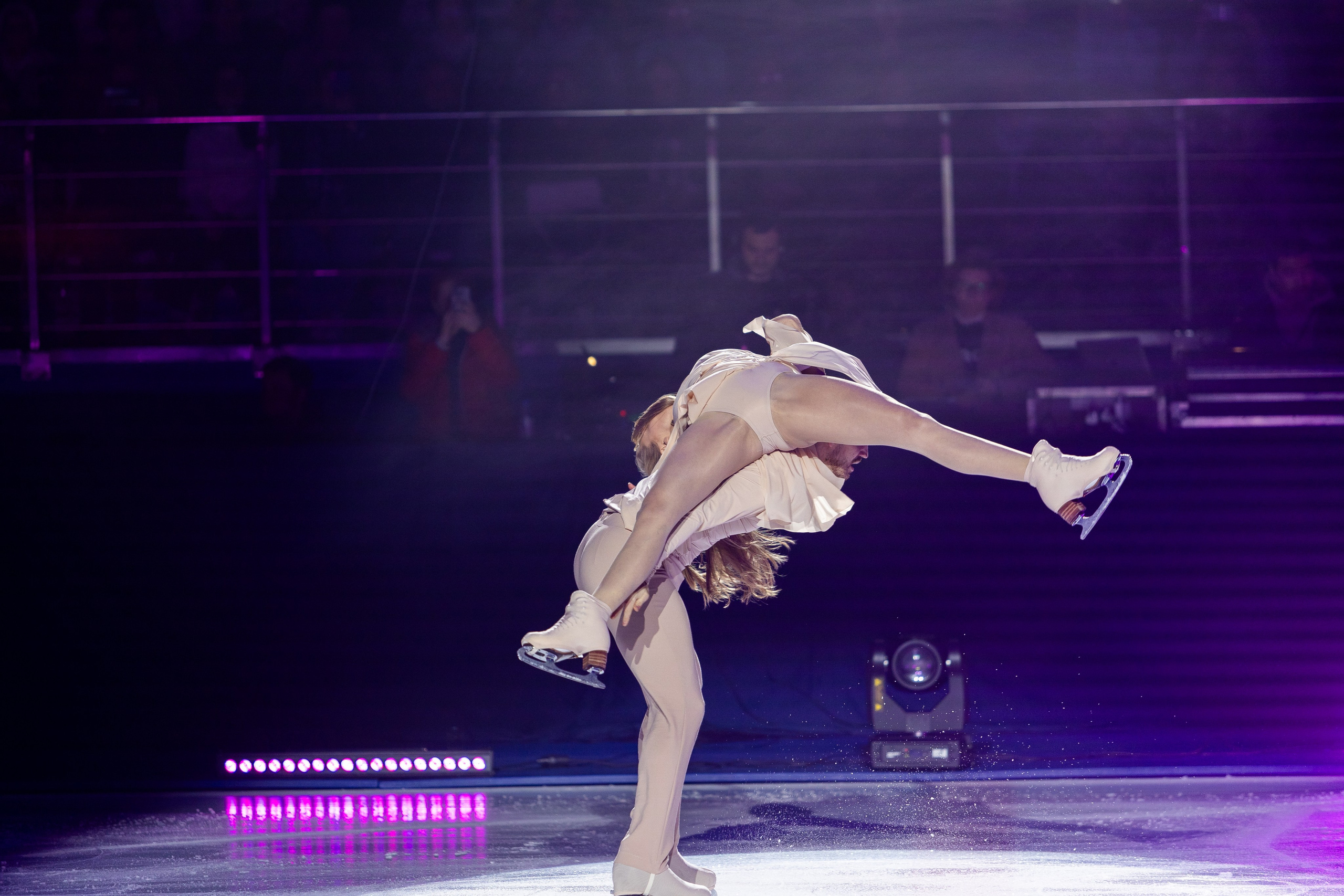 Ледовое шоу Ильи Авербуха 30.03.2024. Профессиональный интерьерный и репортажный фотограф Минск и РБ. Максим Орлов