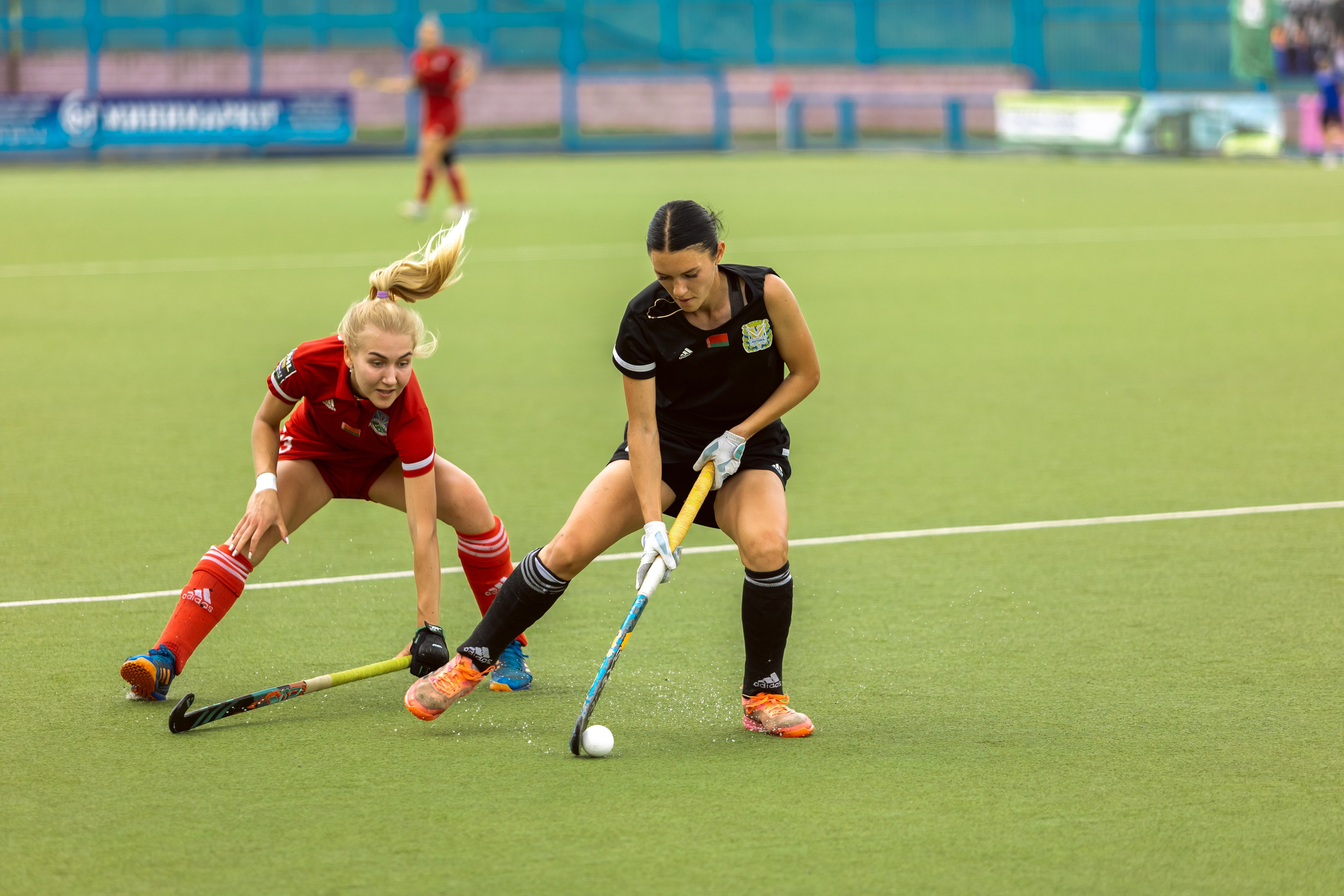 Хоккей на траве. Девушки. Минск — Виктория. 16.06.2024. Профессиональный интерьерный и репортажный фотограф Минск и РБ. Максим Орлов