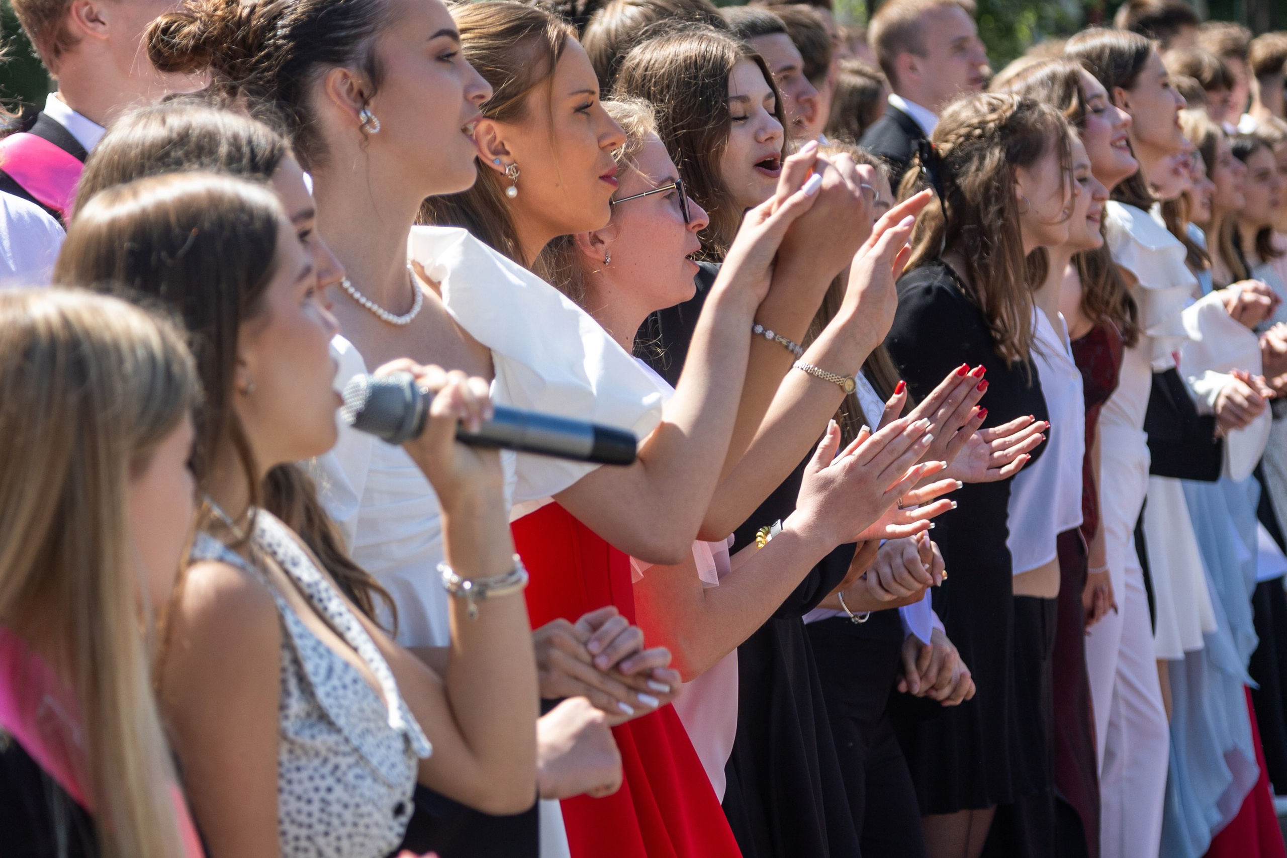 Школа 47. Последний звонок. Профессиональный интерьерный и репортажный фотограф Минск и РБ. Максим Орлов