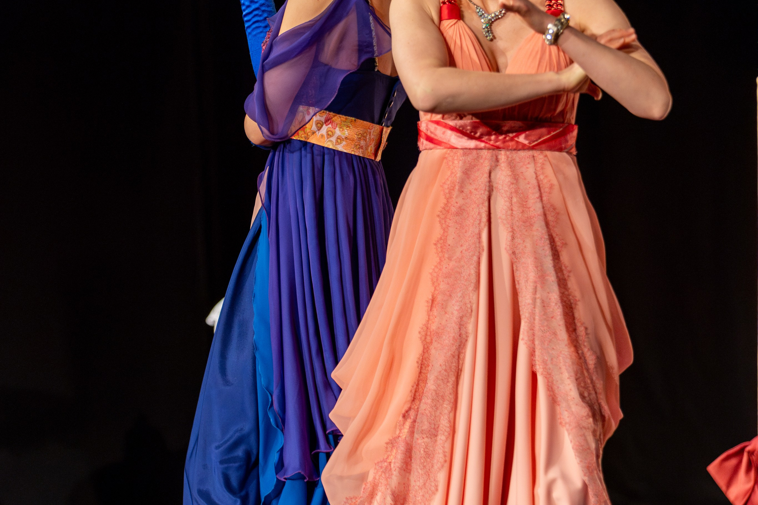 Новый театр «Как важно быть серьезным». Профессиональный интерьерный и репортажный фотограф Минск и РБ. Максим Орлов