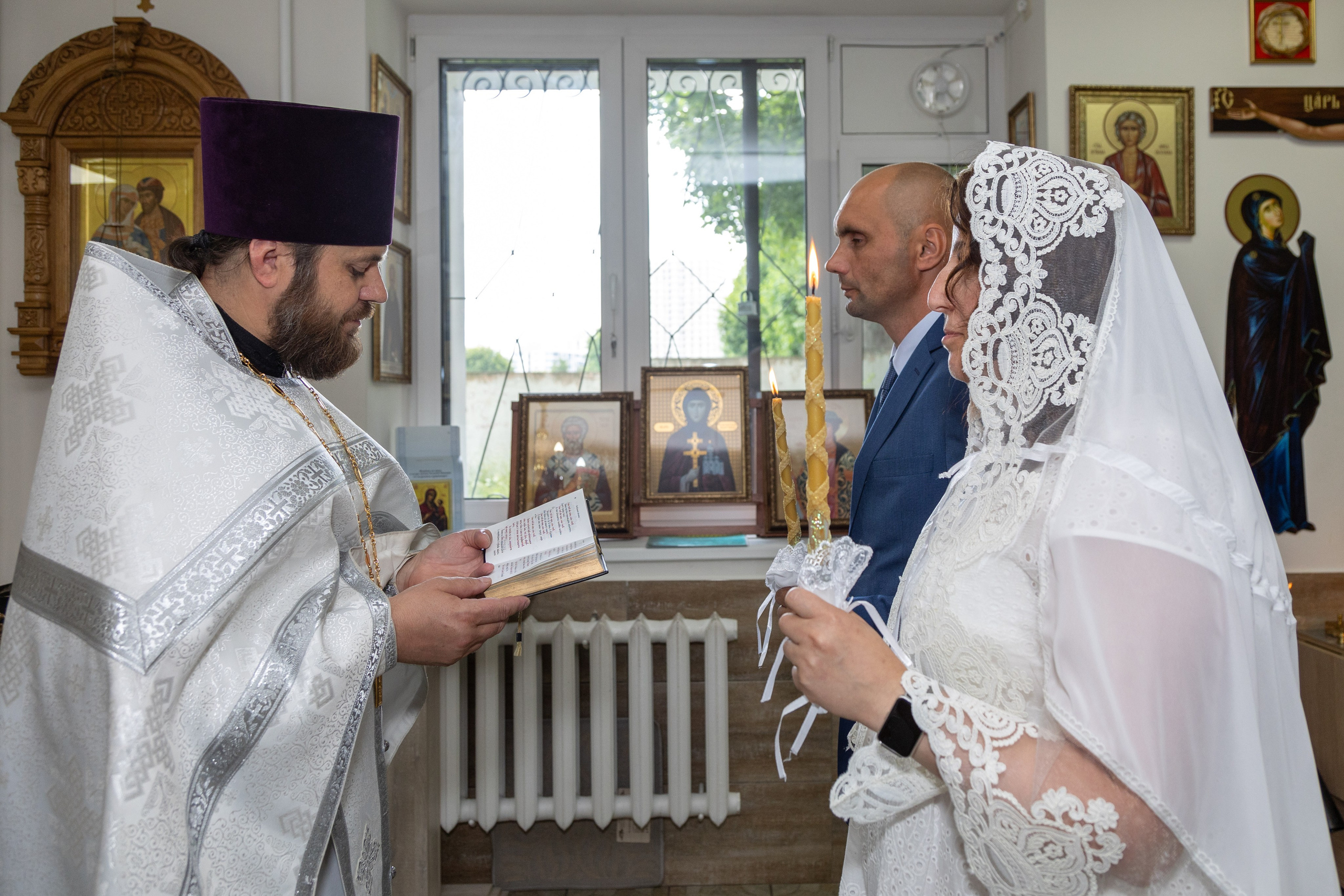 Венчание Михаила и Ольги. Профессиональный интерьерный и репортажный фотограф Минск и РБ. Максим Орлов