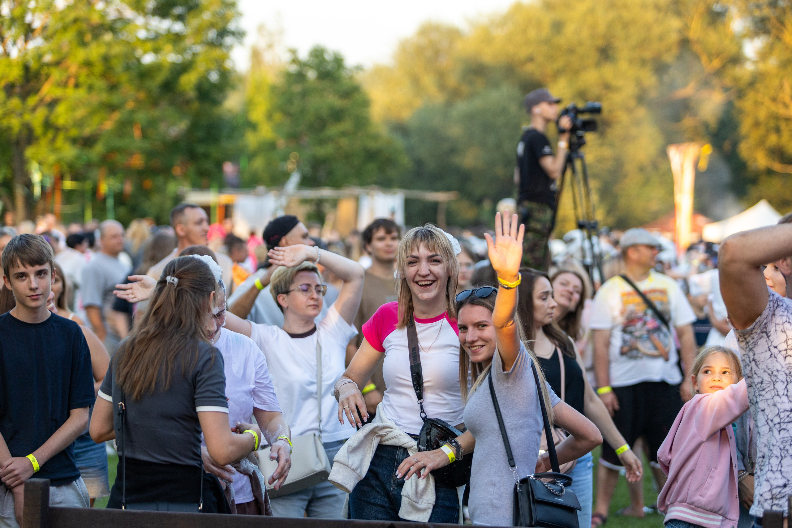 Дискохит. Профессиональный интерьерный и репортажный фотограф Минск и РБ. Максим Орлов