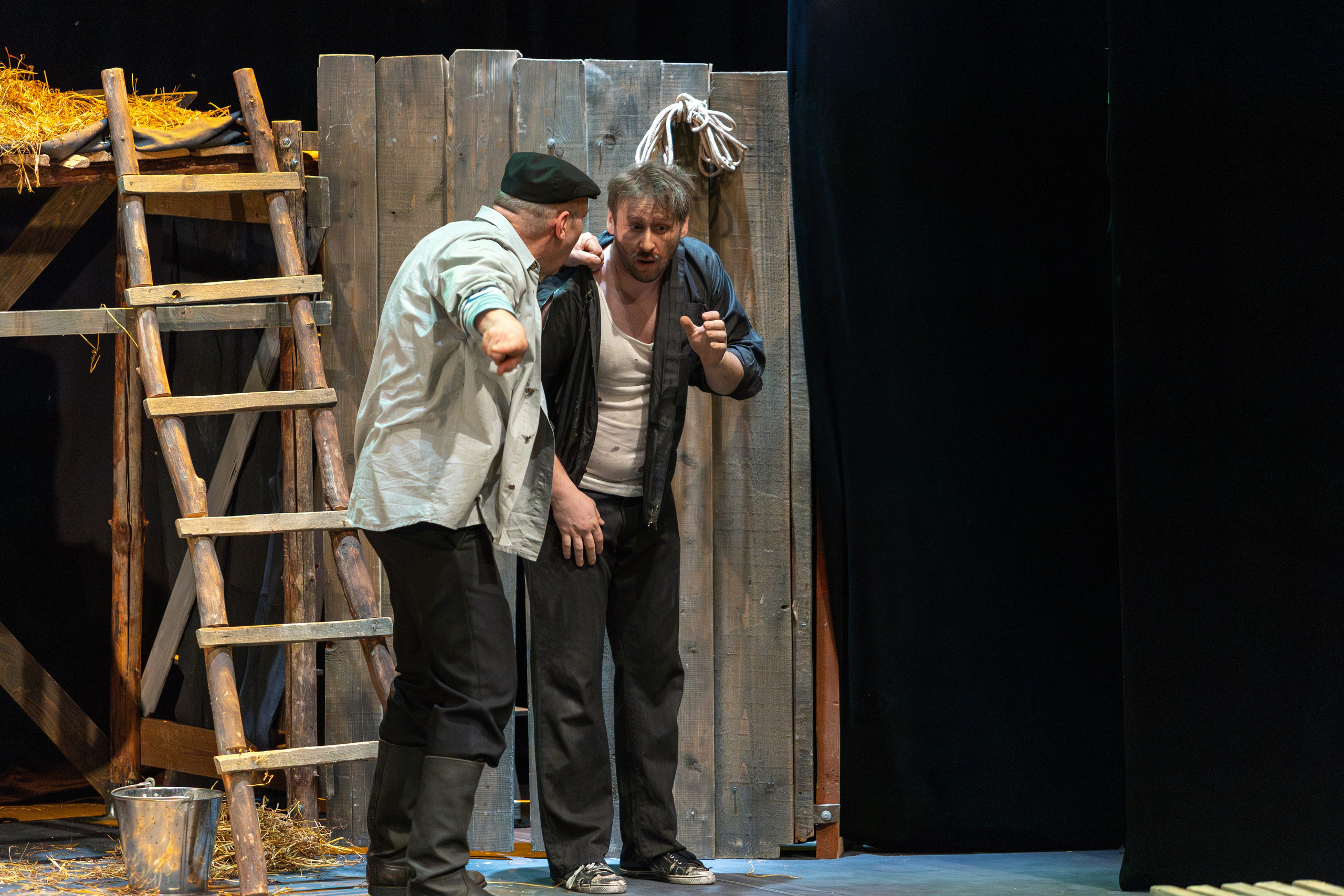 Театр белорусской армии «Очень простая история». Профессиональный интерьерный и репортажный фотограф Минск и РБ. Максим Орлов