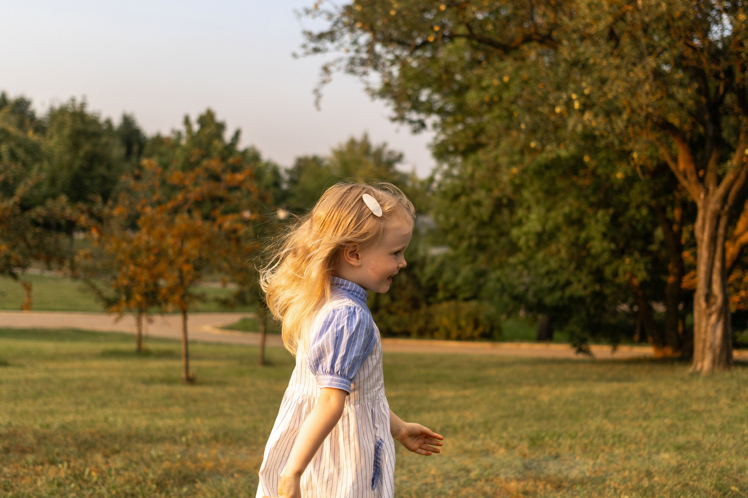Стеша с мамой. Профессиональный интерьерный и репортажный фотограф Минск и РБ. Максим Орлов
