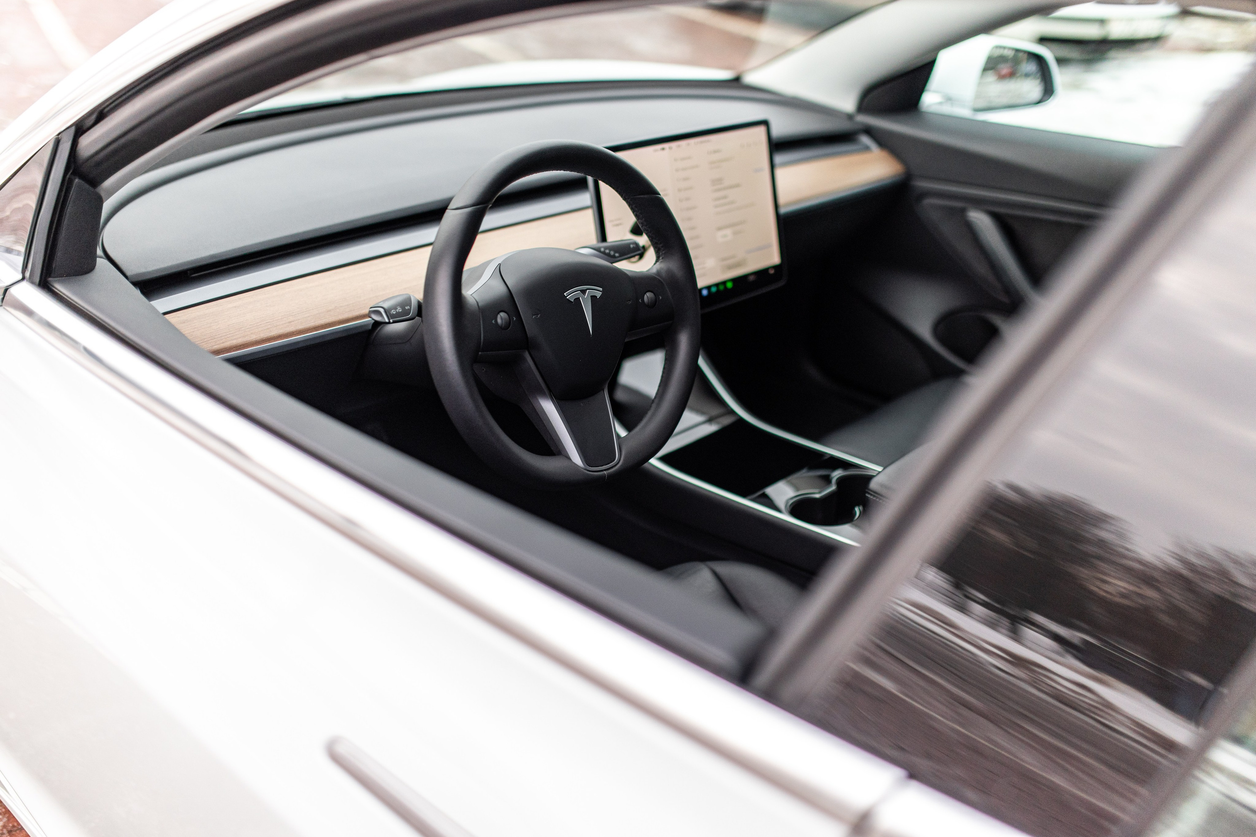 Тесла 3. Профессиональный интерьерный и репортажный фотограф Минск и РБ. Максим Орлов