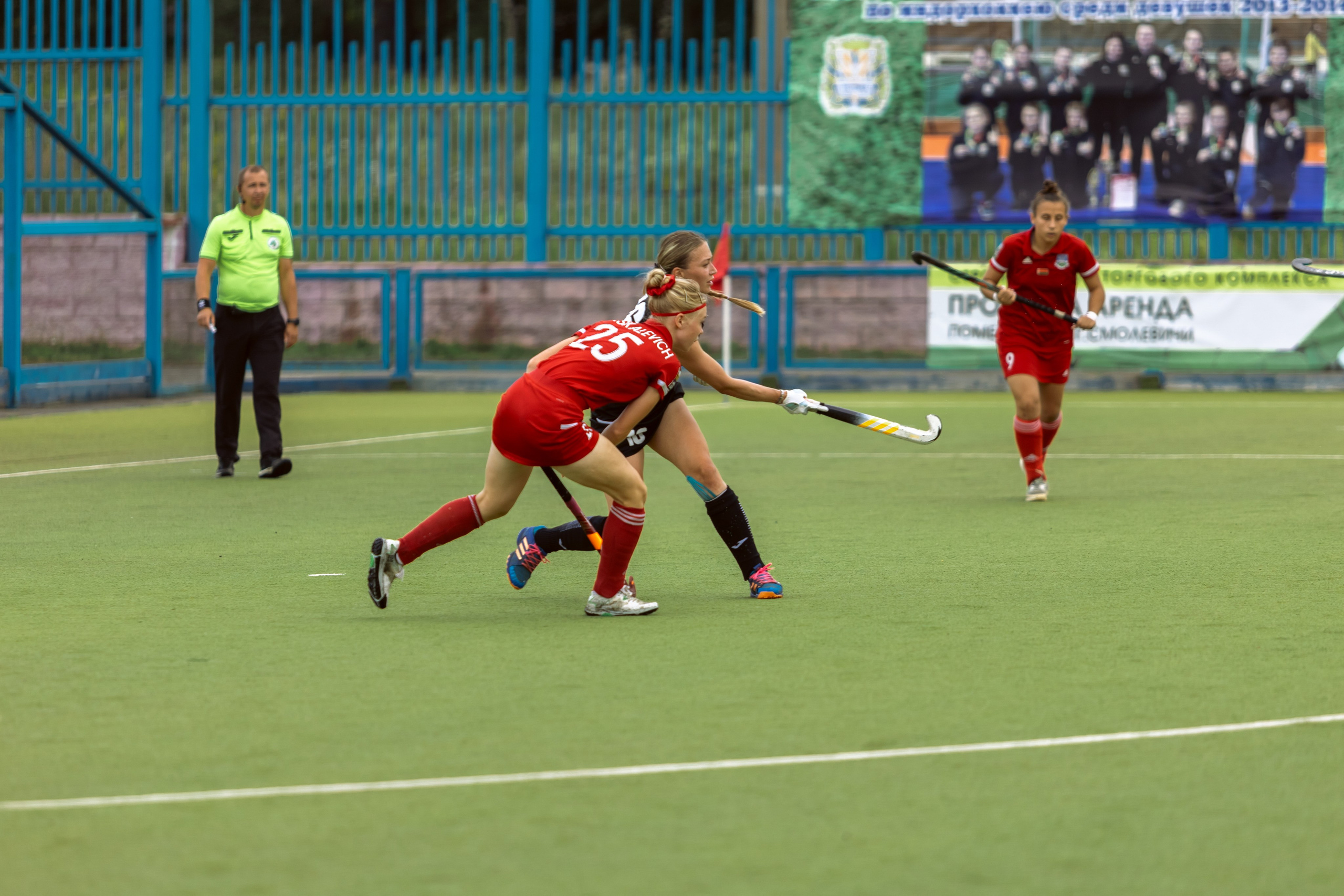 Хоккей на траве. Девушки. Минск — Виктория. 16.06.2024. Профессиональный интерьерный и репортажный фотограф Минск и РБ. Максим Орлов