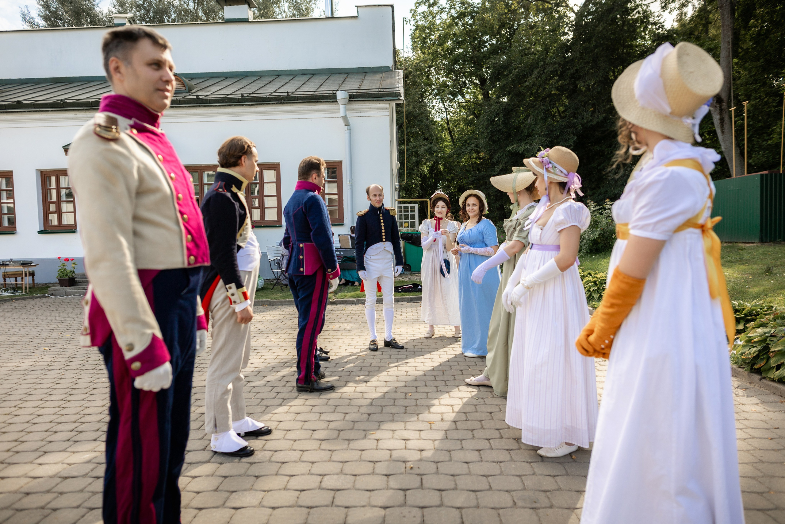 Пикник начала 19 века. Профессиональный интерьерный и репортажный фотограф Минск и РБ. Максим Орлов