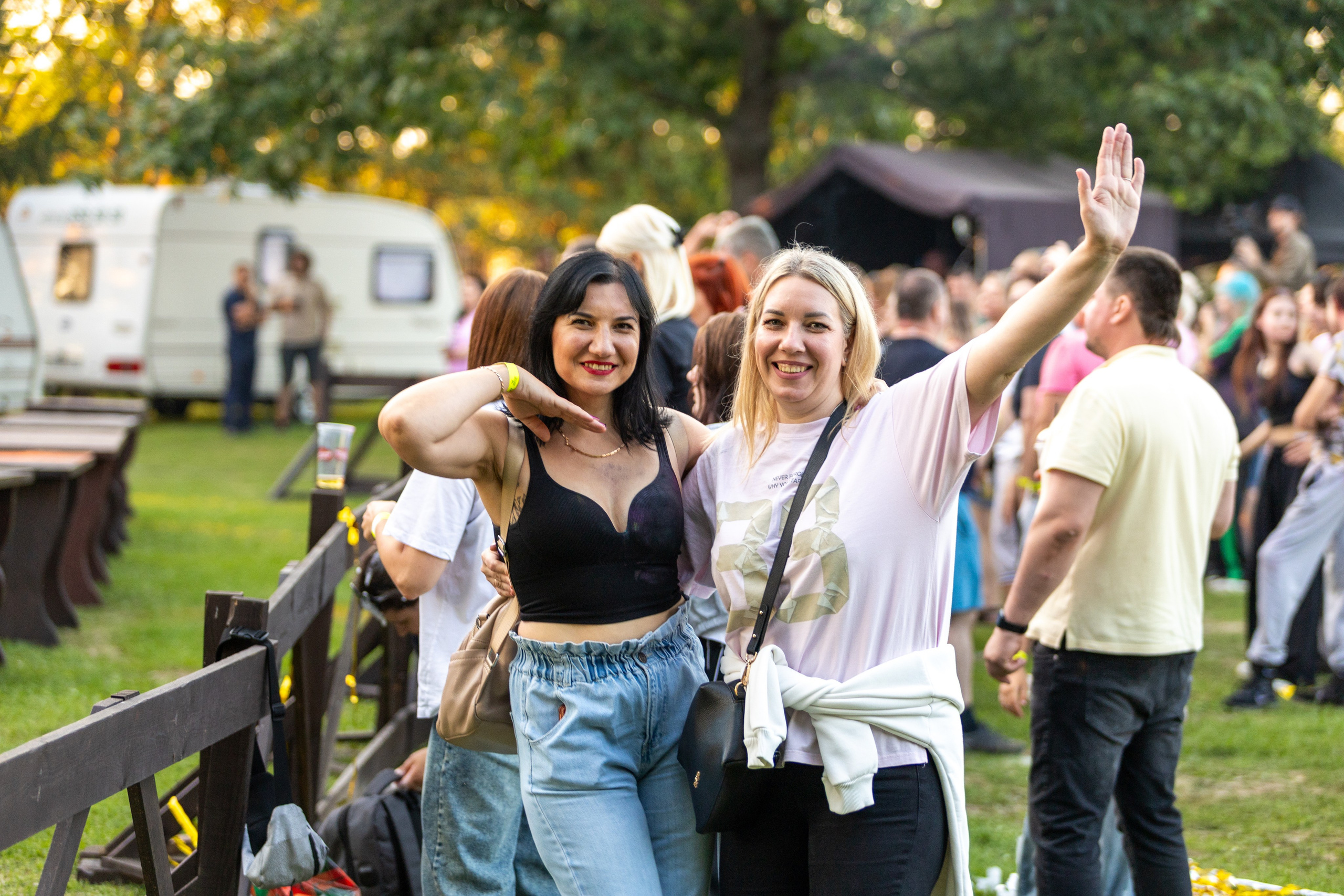 Дискохит. Профессиональный интерьерный и репортажный фотограф Минск и РБ. Максим Орлов