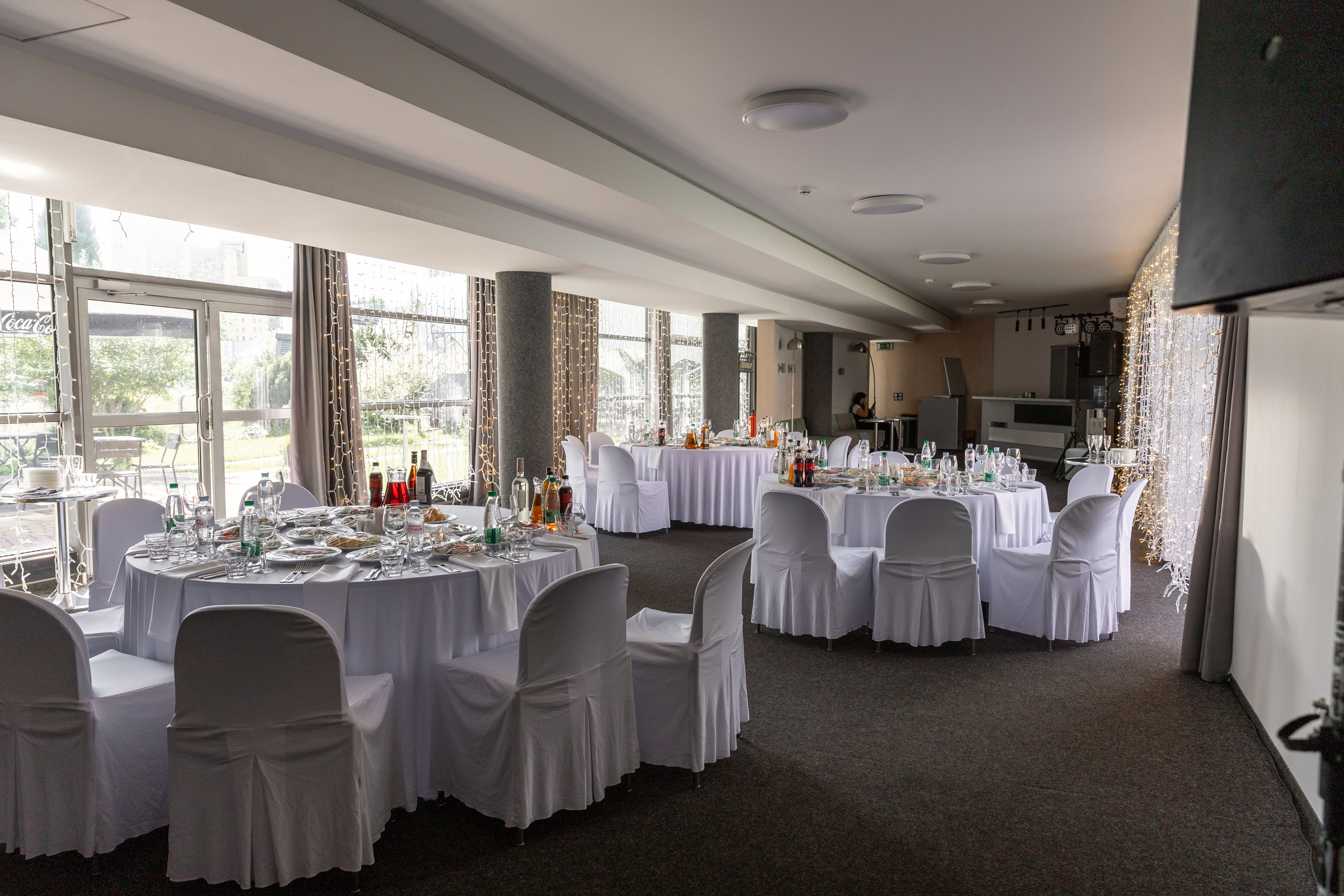 Юбилей Татьяны в ресторане. Профессиональный интерьерный и репортажный фотограф Минск и РБ. Максим Орлов