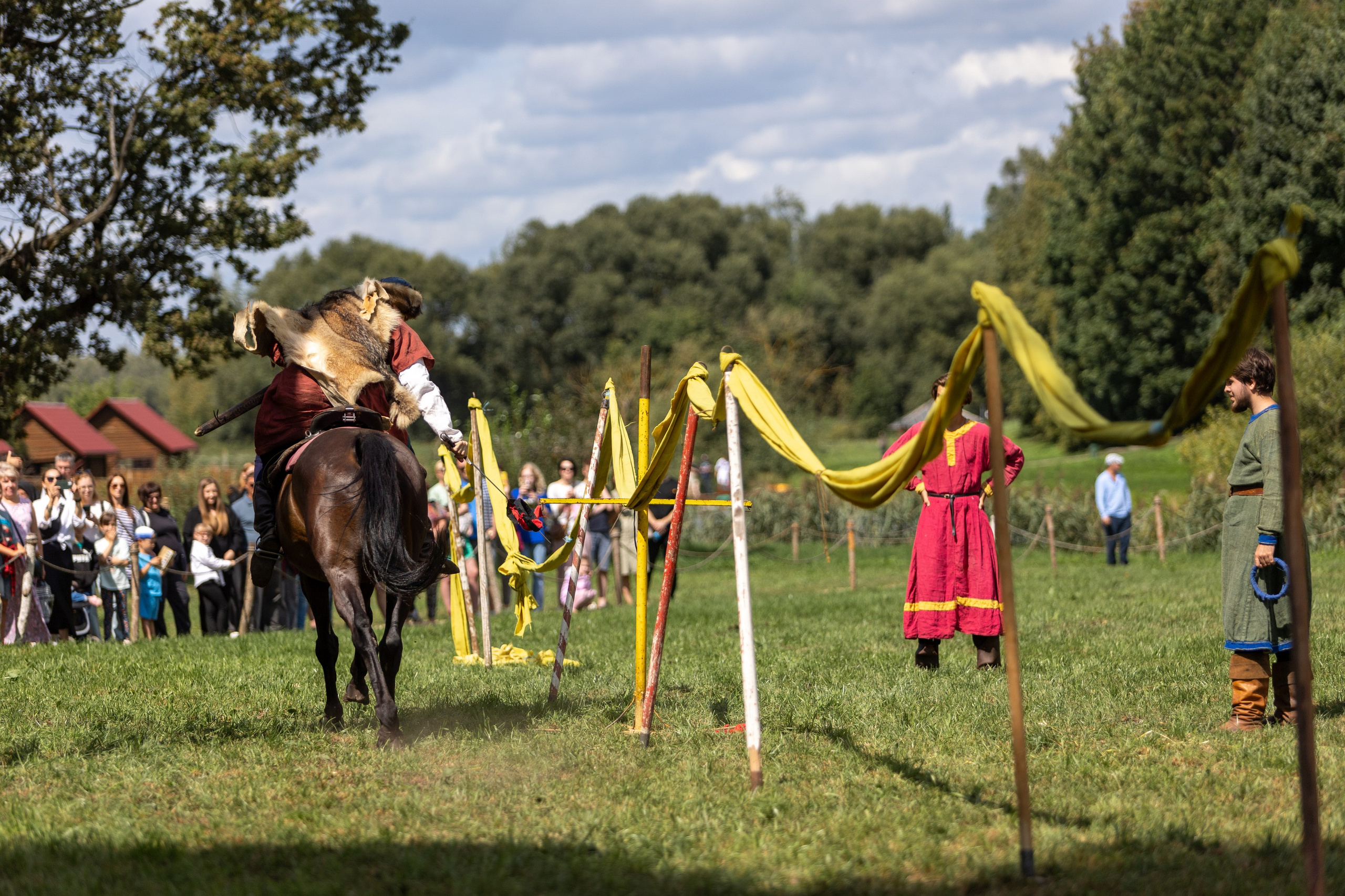 Ежегодный фестиваль средневековья в Дукоре. Профессиональный интерьерный и репортажный фотограф Минск и РБ. Максим Орлов