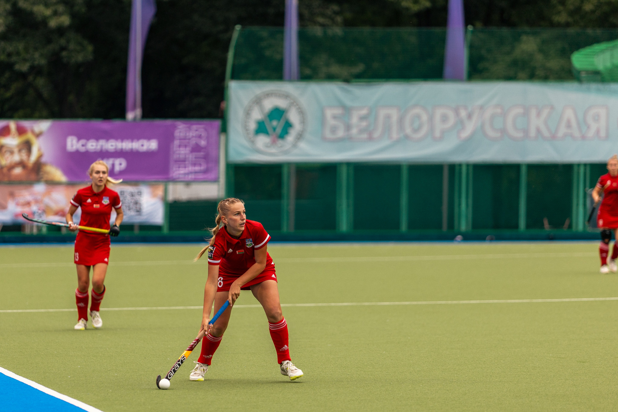 Хоккей на траве. Девушки. ХК Минск — ХК Виктория (Смолевичи) 10.06.2024. Профессиональный интерьерный и репортажный фотограф Минск и РБ. Максим Орлов