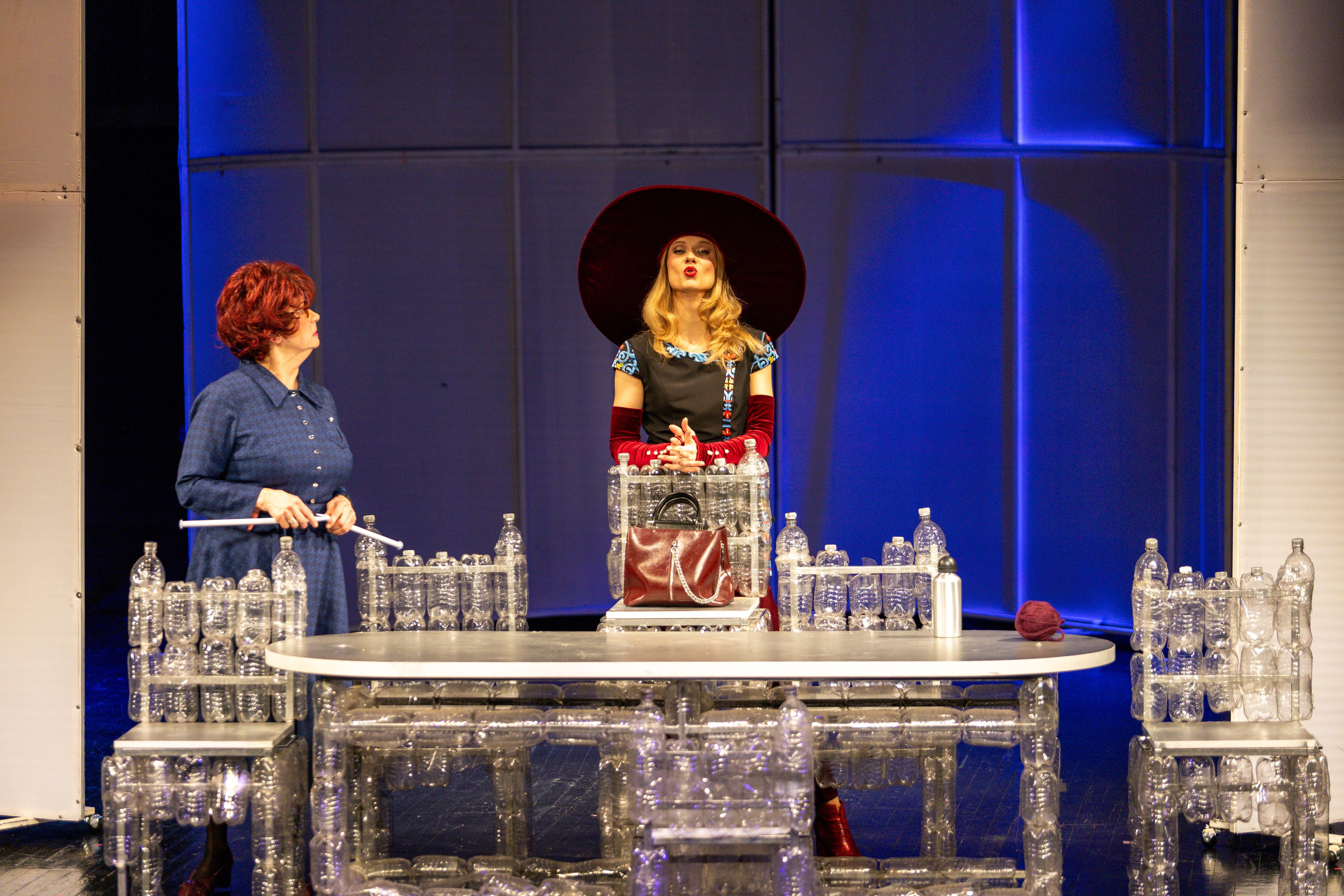 Новый театр «Нобелевская неделя». Профессиональный интерьерный и репортажный фотограф Минск и РБ. Максим Орлов