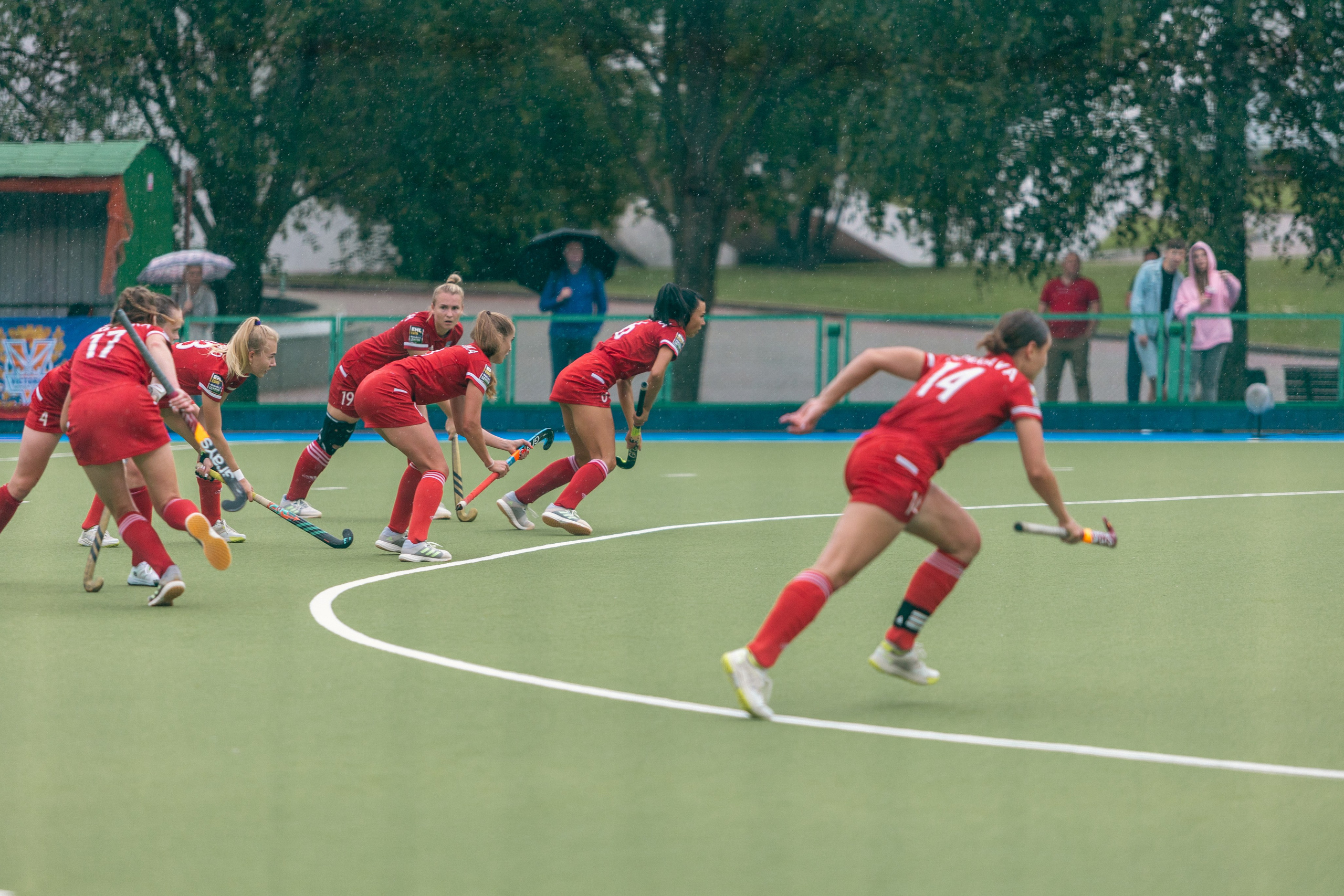 Хоккей на траве. Девушки. ХК Минск — ХК Виктория (Смолевичи) 10.06.2024. Профессиональный интерьерный и репортажный фотограф Минск и РБ. Максим Орлов