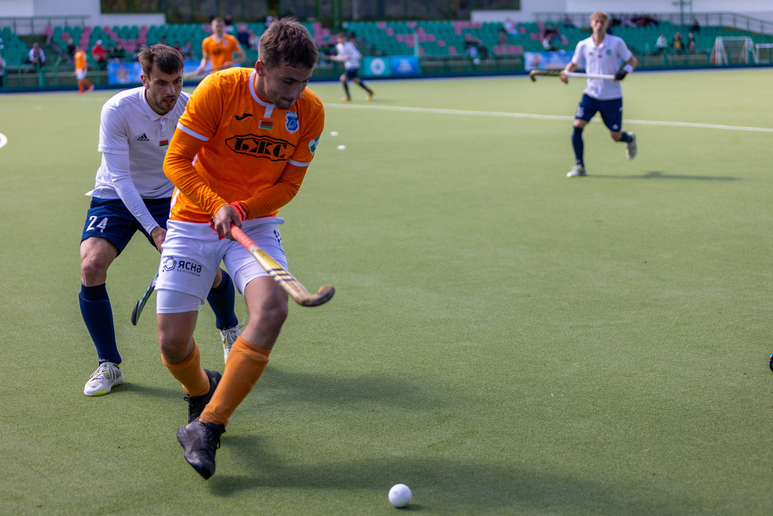 Хоккей на траве. ХК Минск — СК Строитель 12.05.2024. Профессиональный интерьерный и репортажный фотограф Минск и РБ. Максим Орлов