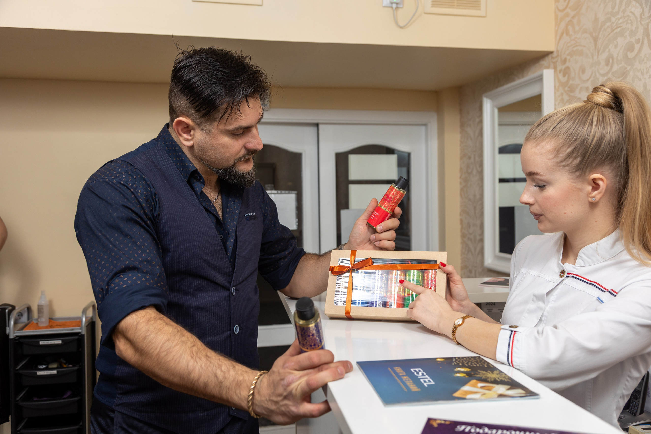 Реклама салона красоты «Манго». Профессиональный интерьерный и репортажный фотограф Минск и РБ. Максим Орлов