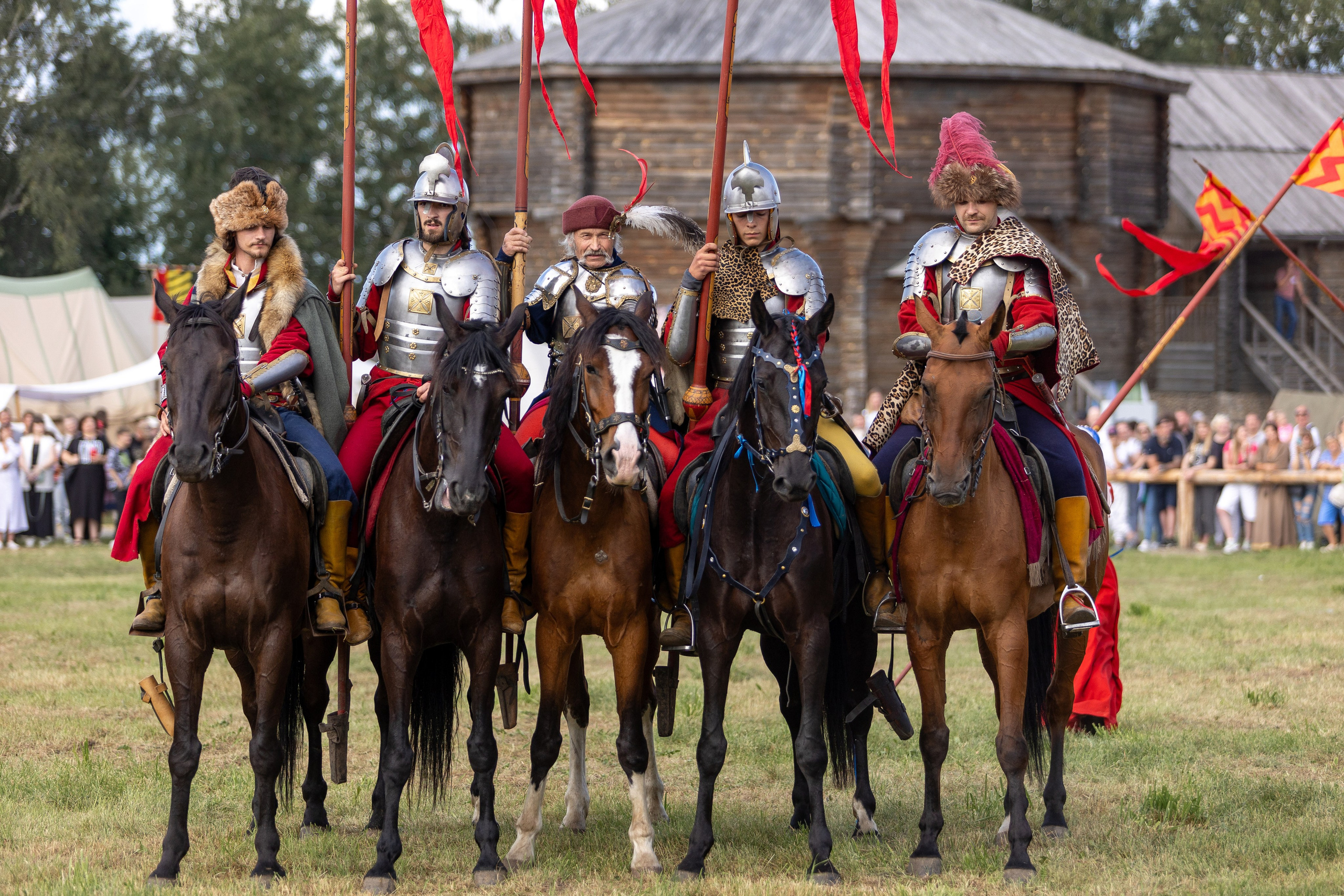 Рыцарский фест. Мстиславль. Профессиональный интерьерный и репортажный фотограф Минск и РБ. Максим Орлов
