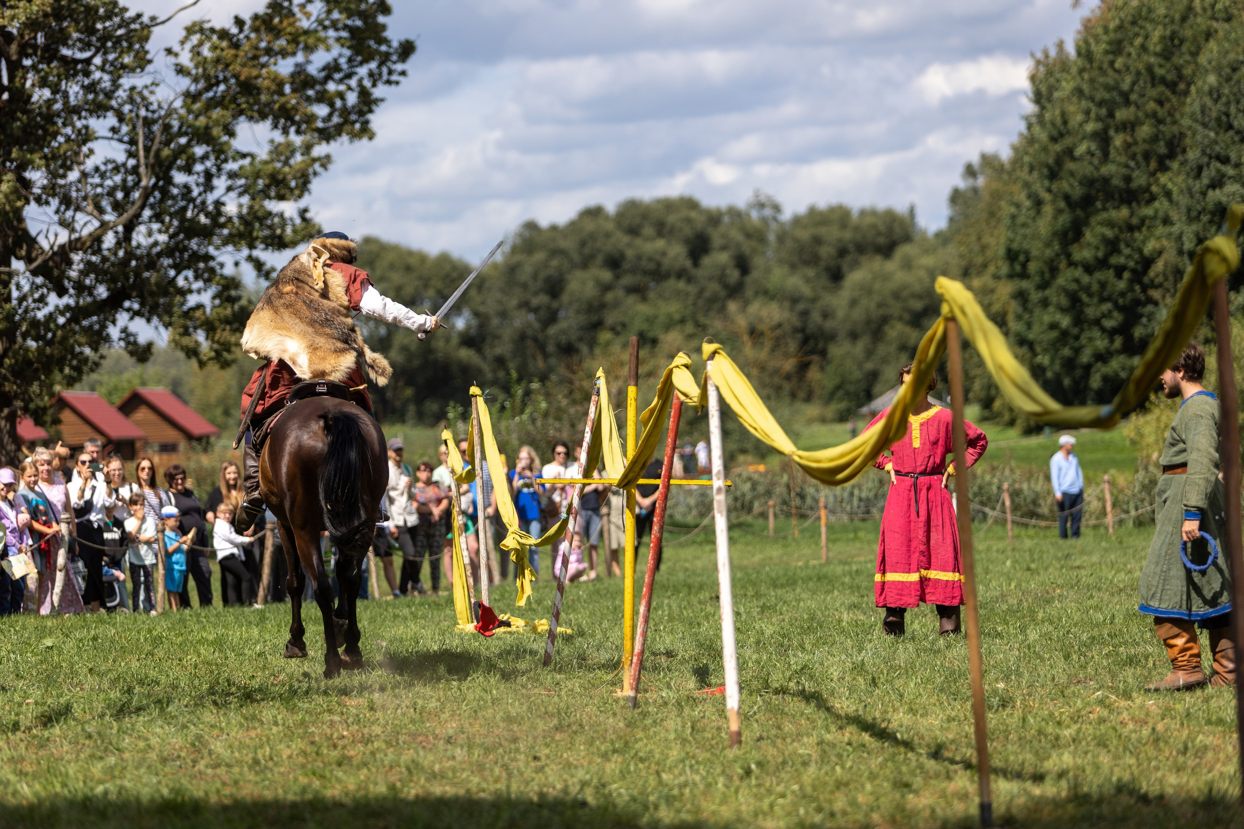 Ежегодный фестиваль средневековья в Дукоре. Профессиональный интерьерный и репортажный фотограф Минск и РБ. Максим Орлов