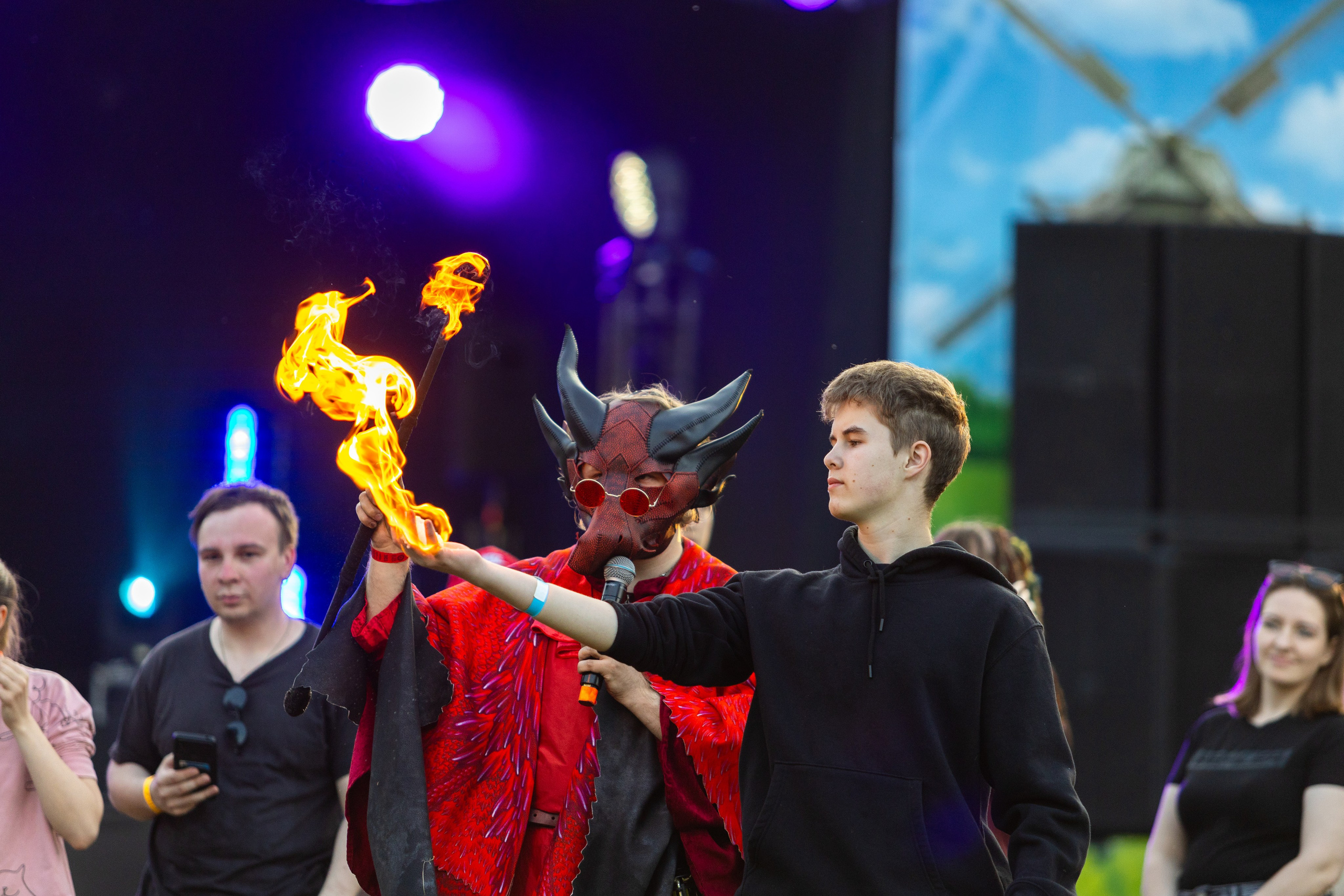 Свята сонца. Профессиональный интерьерный и репортажный фотограф Минск и РБ. Максим Орлов