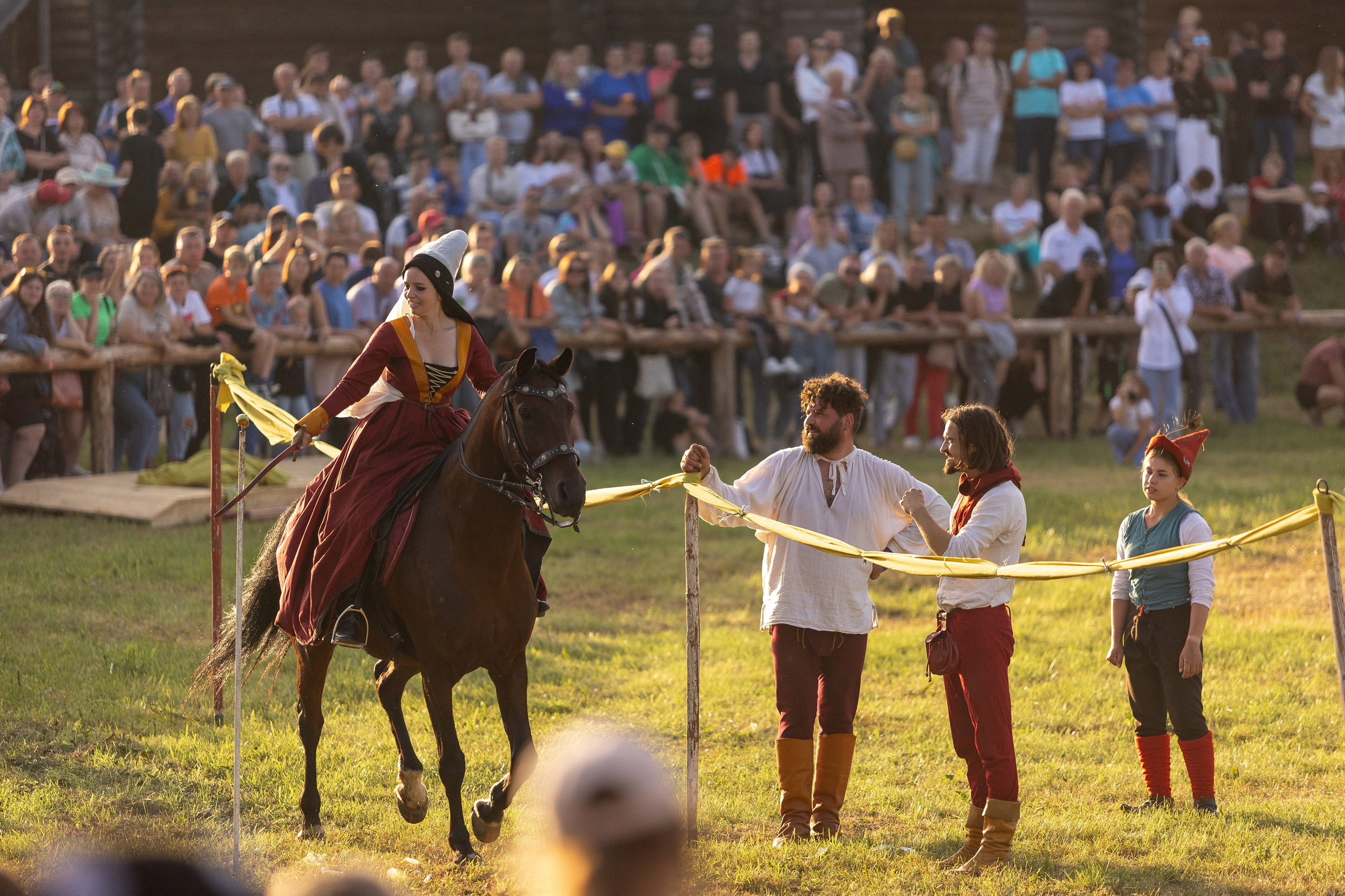 Рыцарский фест. Мстиславль. Профессиональный интерьерный и репортажный фотограф Минск и РБ. Максим Орлов