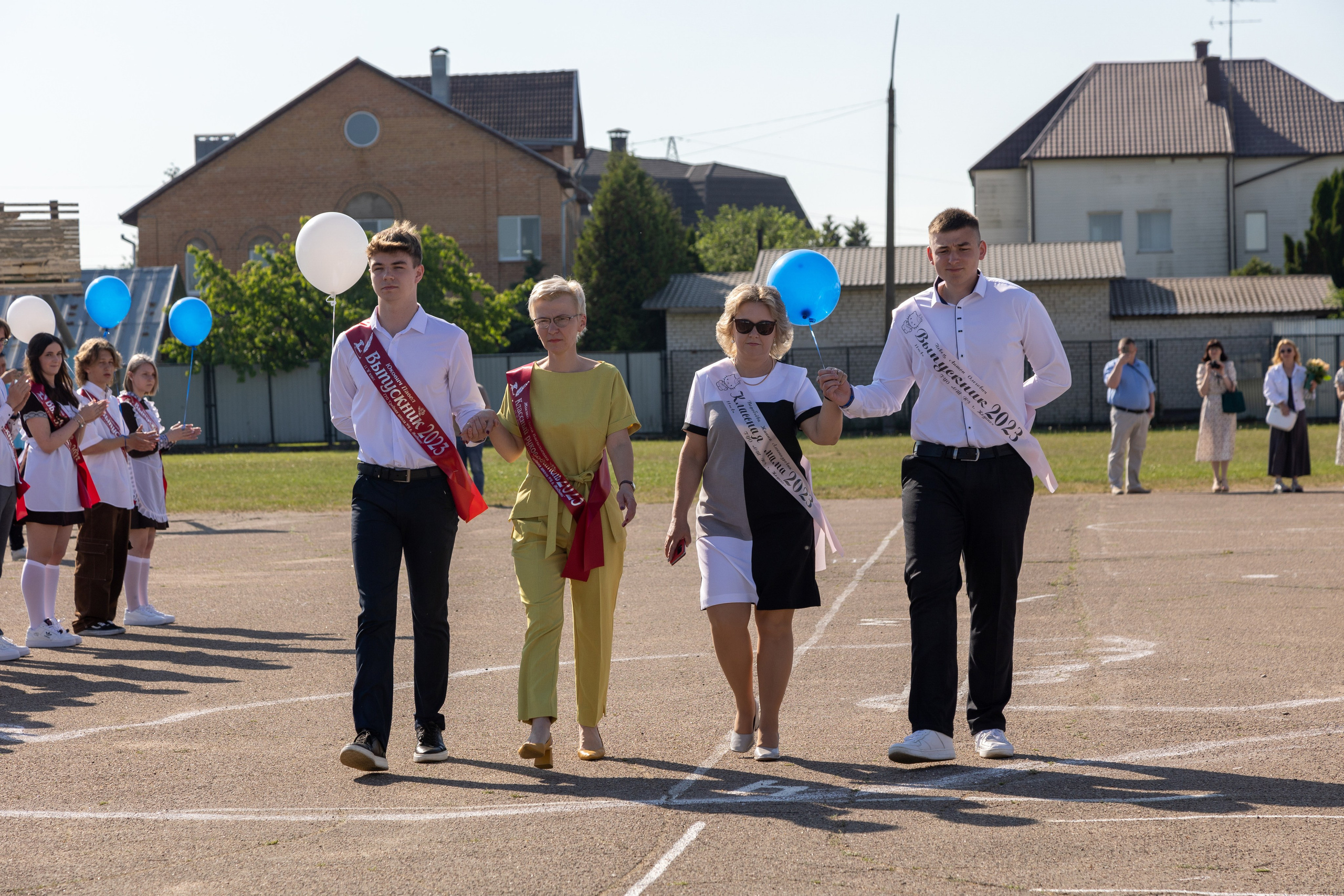 Выпускной в Жодино 2023. Профессиональный интерьерный и репортажный фотограф Минск и РБ. Максим Орлов