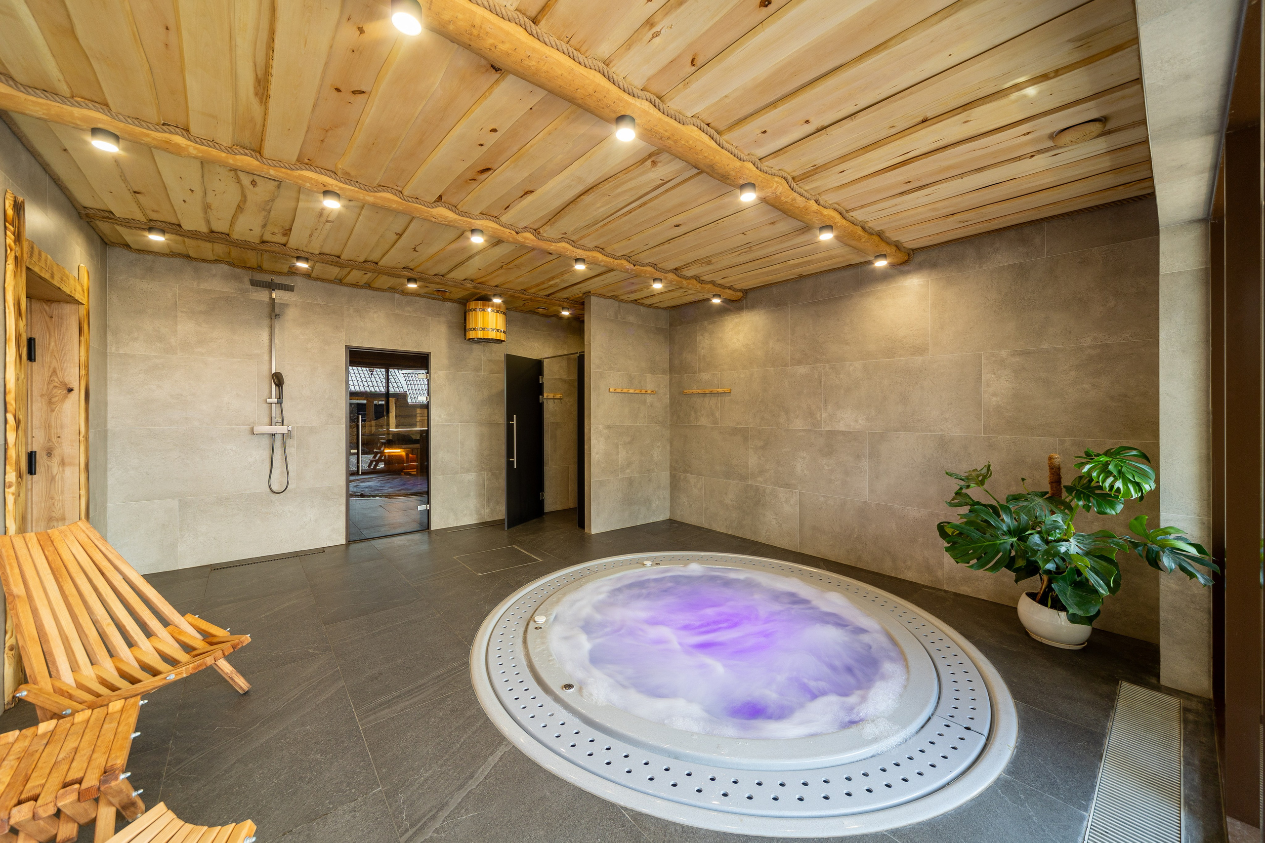 Интерьер дома в Цнянке. Профессиональный интерьерный и репортажный фотограф Минск и РБ. Максим Орлов