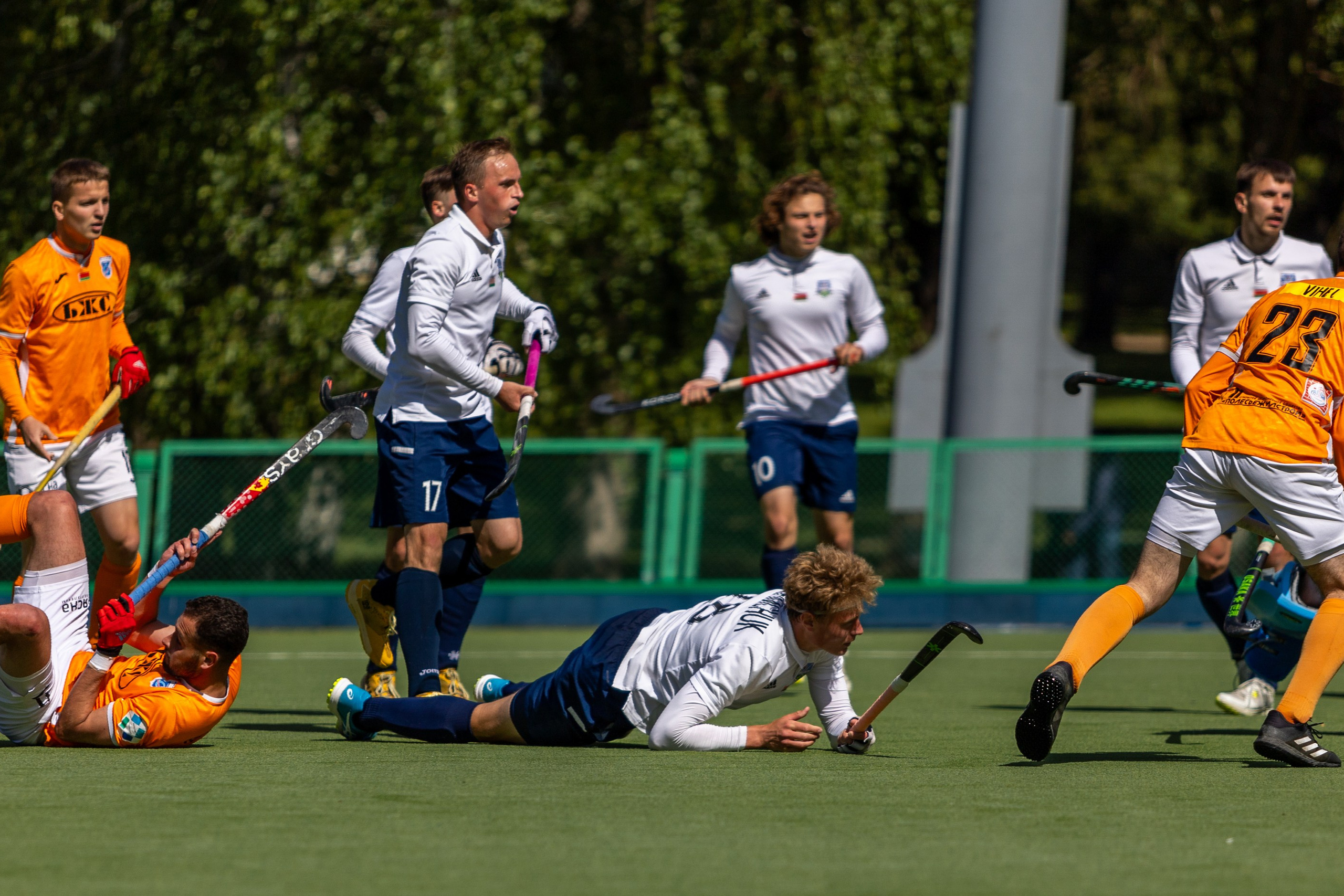 Хоккей на траве. ХК Минск — СК Строитель 12.05.2024. Профессиональный интерьерный и репортажный фотограф Минск и РБ. Максим Орлов