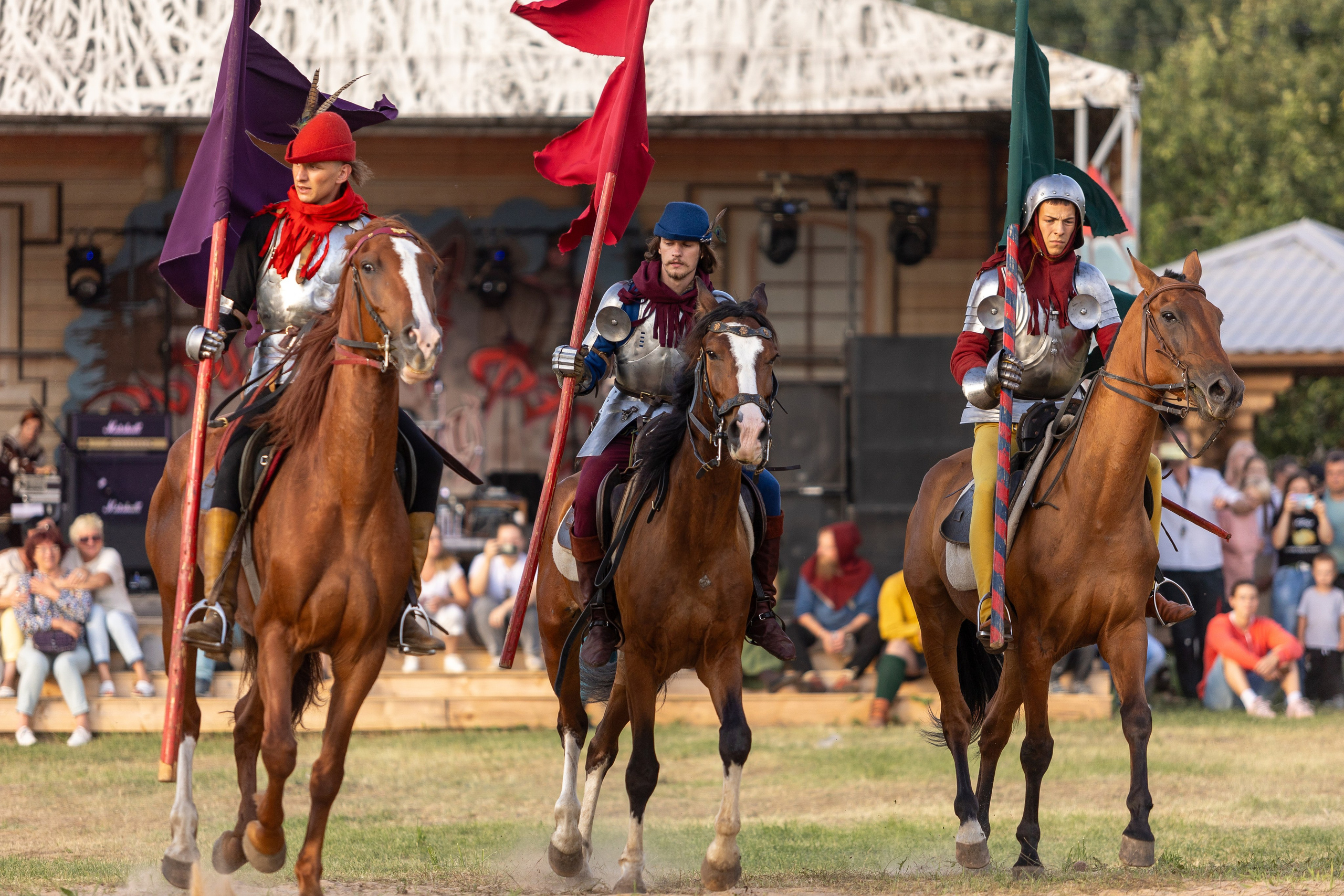 Рыцарский фест. Мстиславль. Профессиональный интерьерный и репортажный фотограф Минск и РБ. Максим Орлов