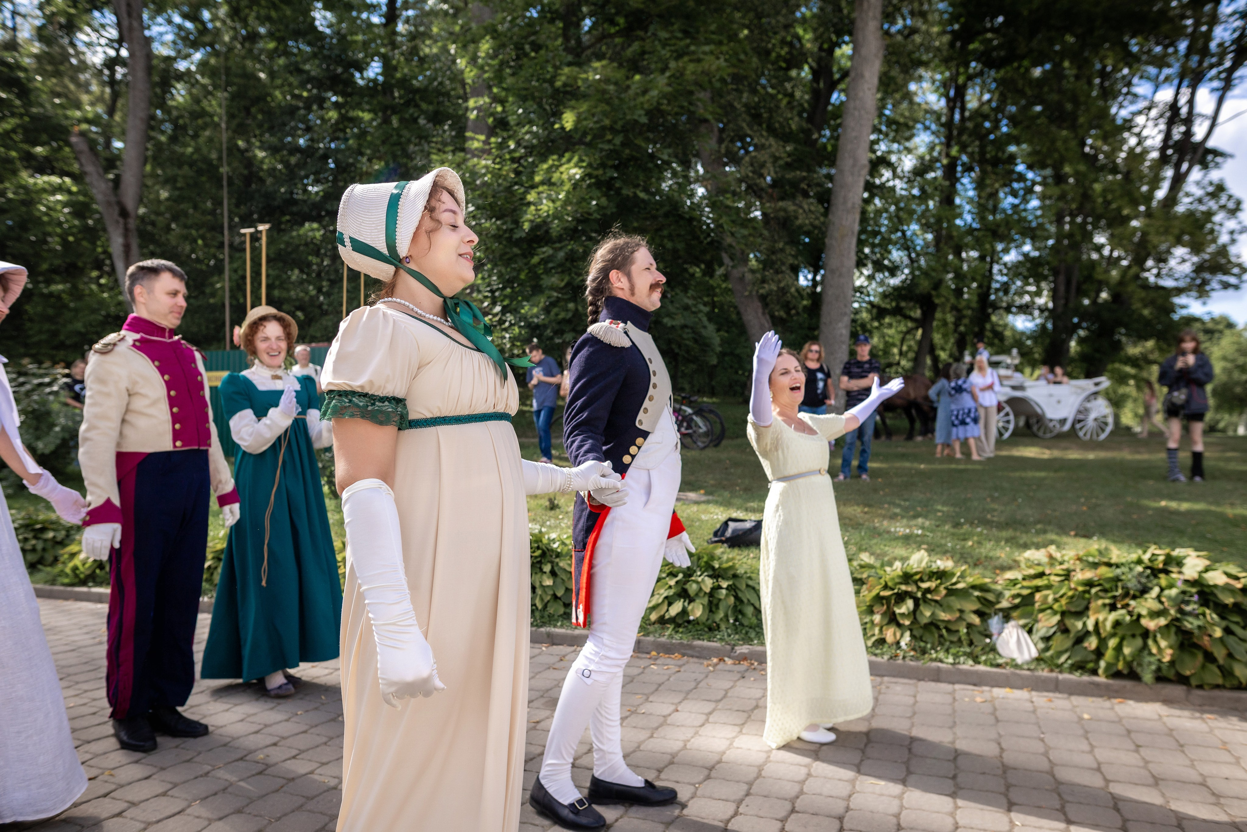 Пикник начала 19 века. Профессиональный интерьерный и репортажный фотограф Минск и РБ. Максим Орлов