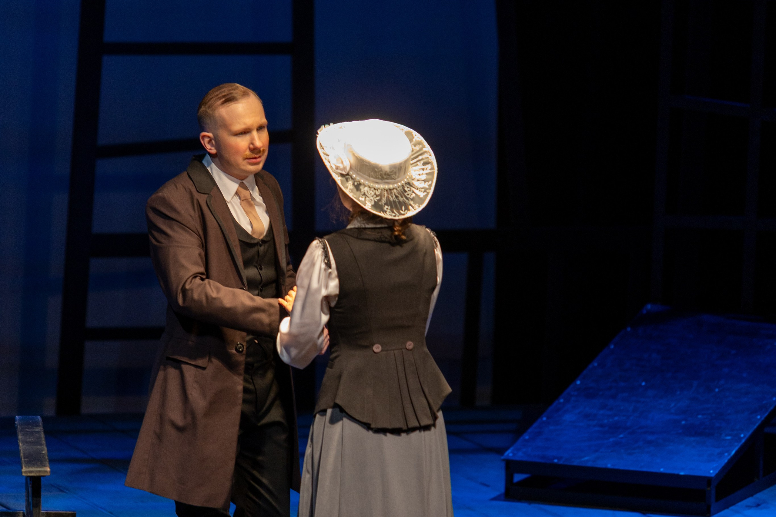 Театр белорусской армии «Три сестры». Профессиональный интерьерный и репортажный фотограф Минск и РБ. Максим Орлов