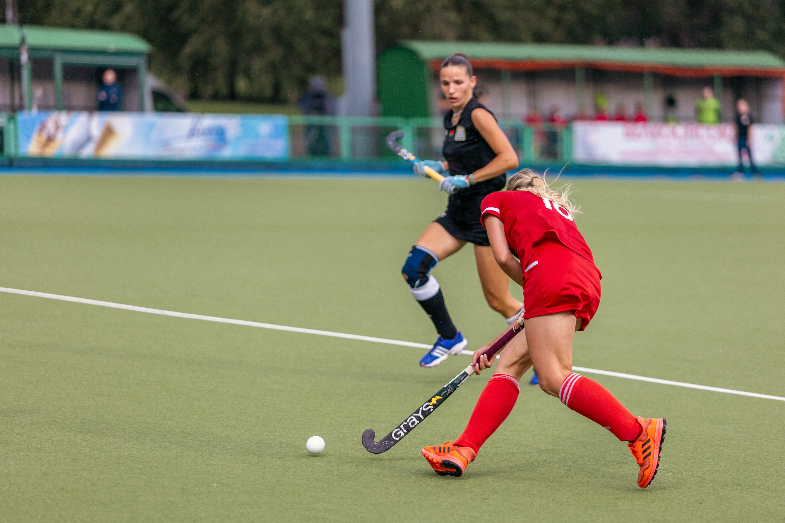 Хоккей на траве. Девушки. ХК Минск — ХК Виктория (Смолевичи) 10.06.2024. Профессиональный интерьерный и репортажный фотограф Минск и РБ. Максим Орлов