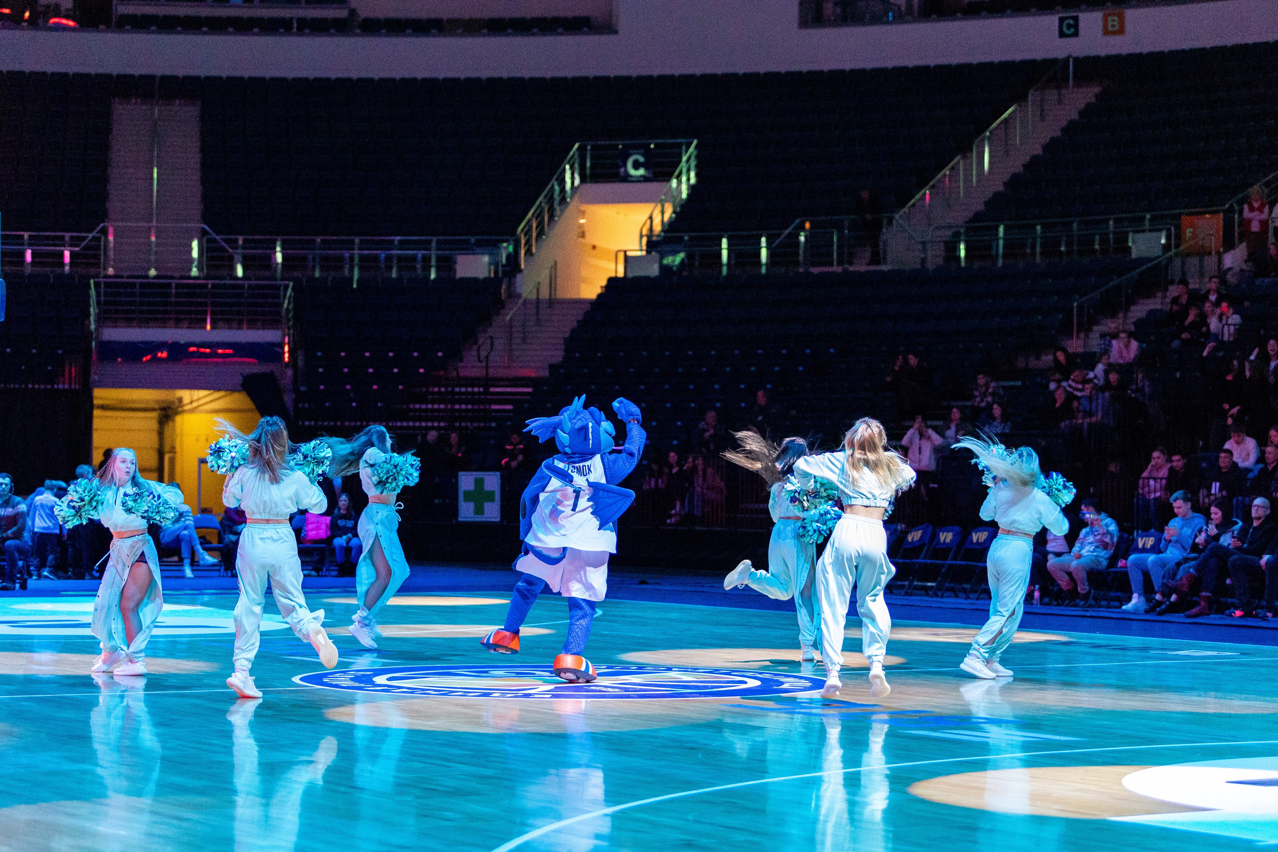 Баскетбол. Лучшие кадры. Минск — Уралмаш 13.02.2024. Профессиональный интерьерный и репортажный фотограф Минск и РБ. Максим Орлов