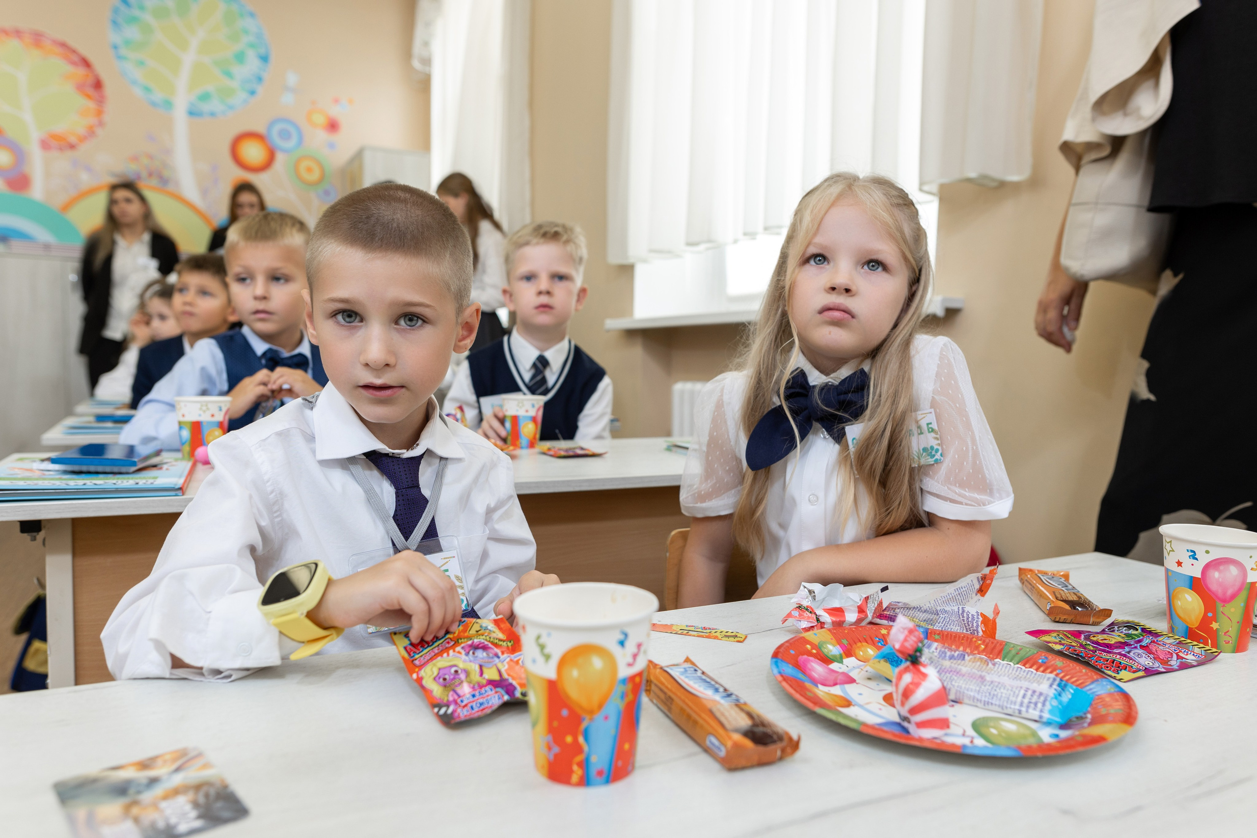 Линейка 1-го сентября. Профессиональный интерьерный и репортажный фотограф Минск и РБ. Максим Орлов