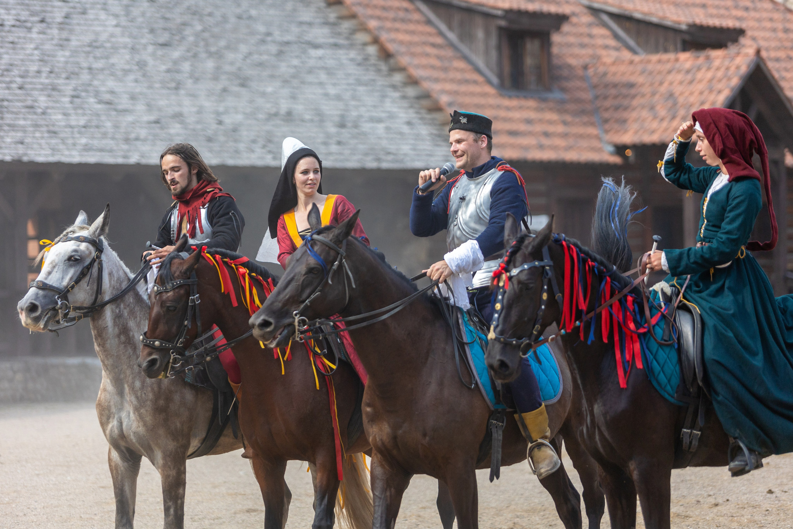 Выступление «Золотой шпоры» на празднике города Лиды. Профессиональный интерьерный и репортажный фотограф Минск и РБ. Максим Орлов