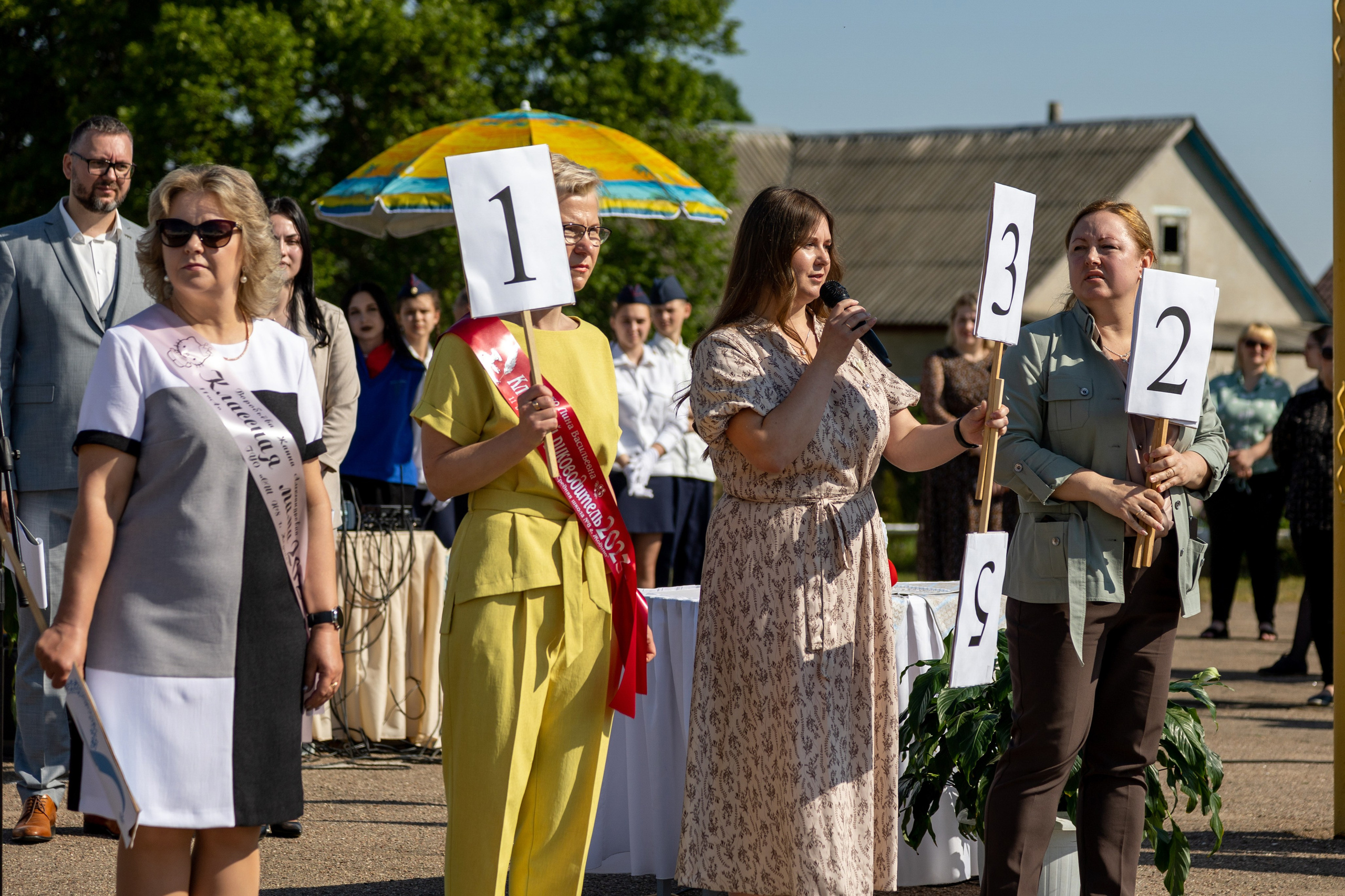 Выпускной в Жодино 2023. Профессиональный интерьерный и репортажный фотограф Минск и РБ. Максим Орлов