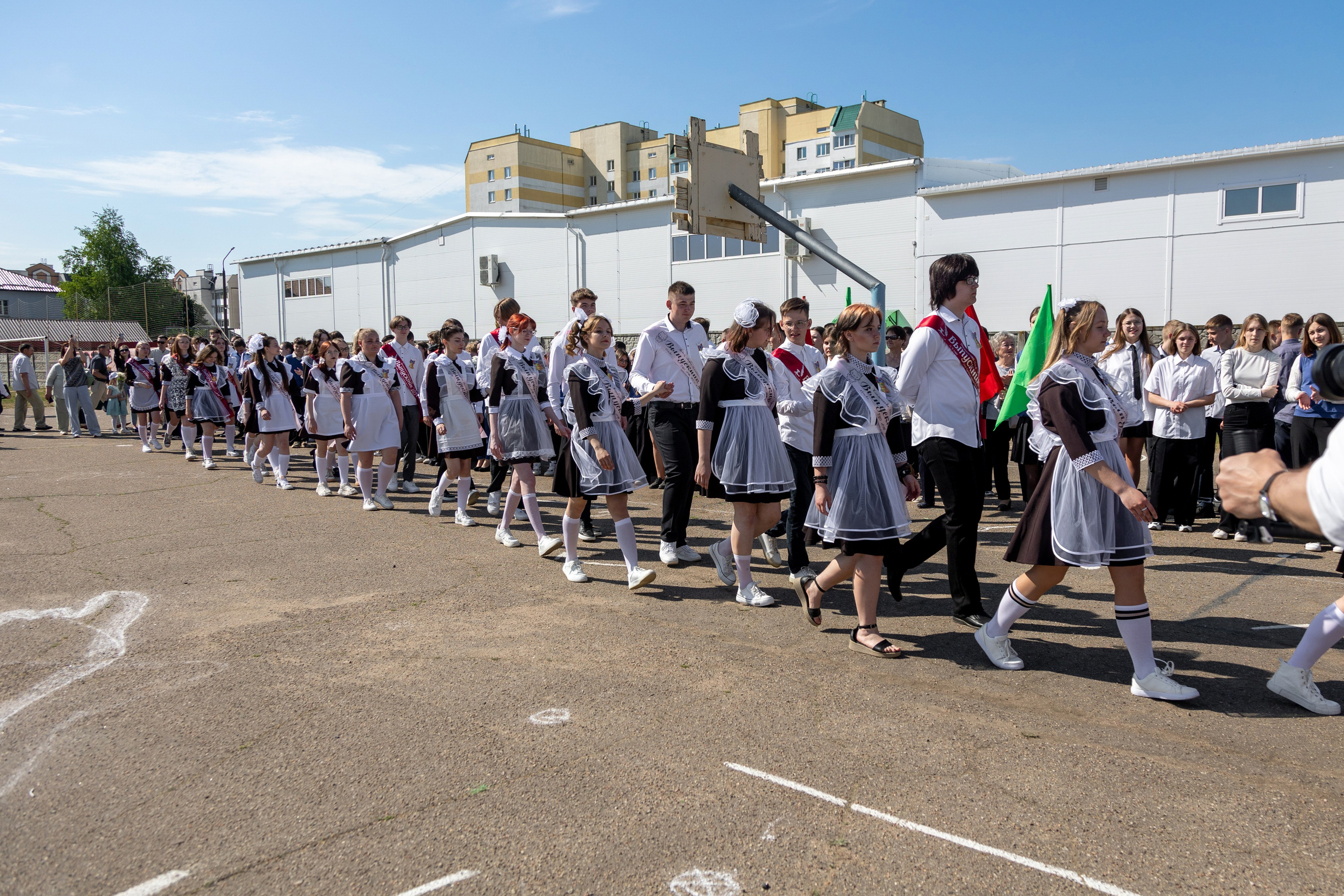 Выпускной в Жодино 2023. Профессиональный интерьерный и репортажный фотограф Минск и РБ. Максим Орлов
