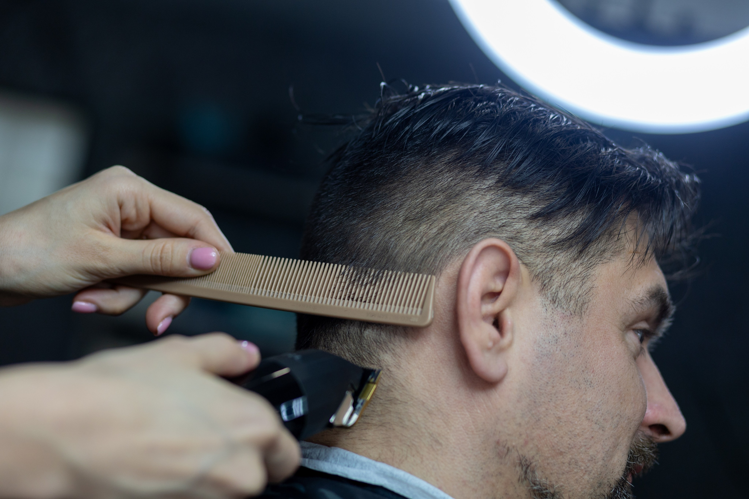 Реклама салона красоты «Манго». Профессиональный интерьерный и репортажный фотограф Минск и РБ. Максим Орлов