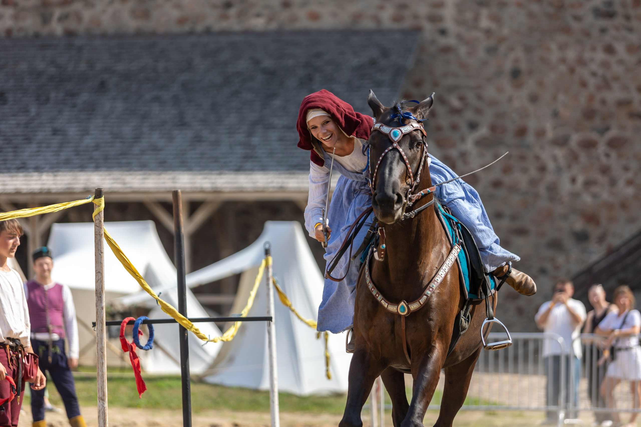 Выступление «Золотой шпоры» на празднике города Лиды. Профессиональный интерьерный и репортажный фотограф Минск и РБ. Максим Орлов