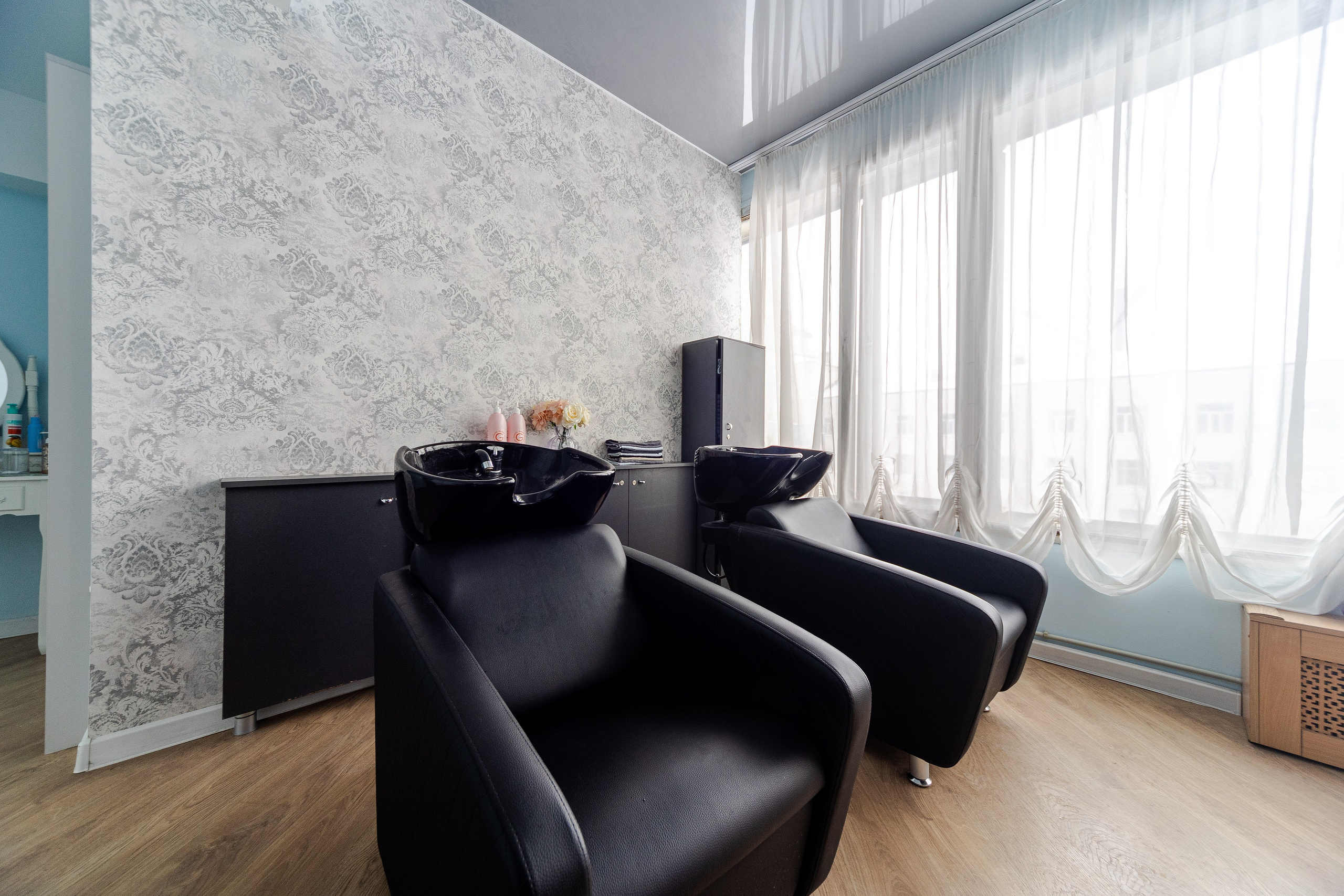 Реклама салона красоты «Манго». Профессиональный интерьерный и репортажный фотограф Минск и РБ. Максим Орлов