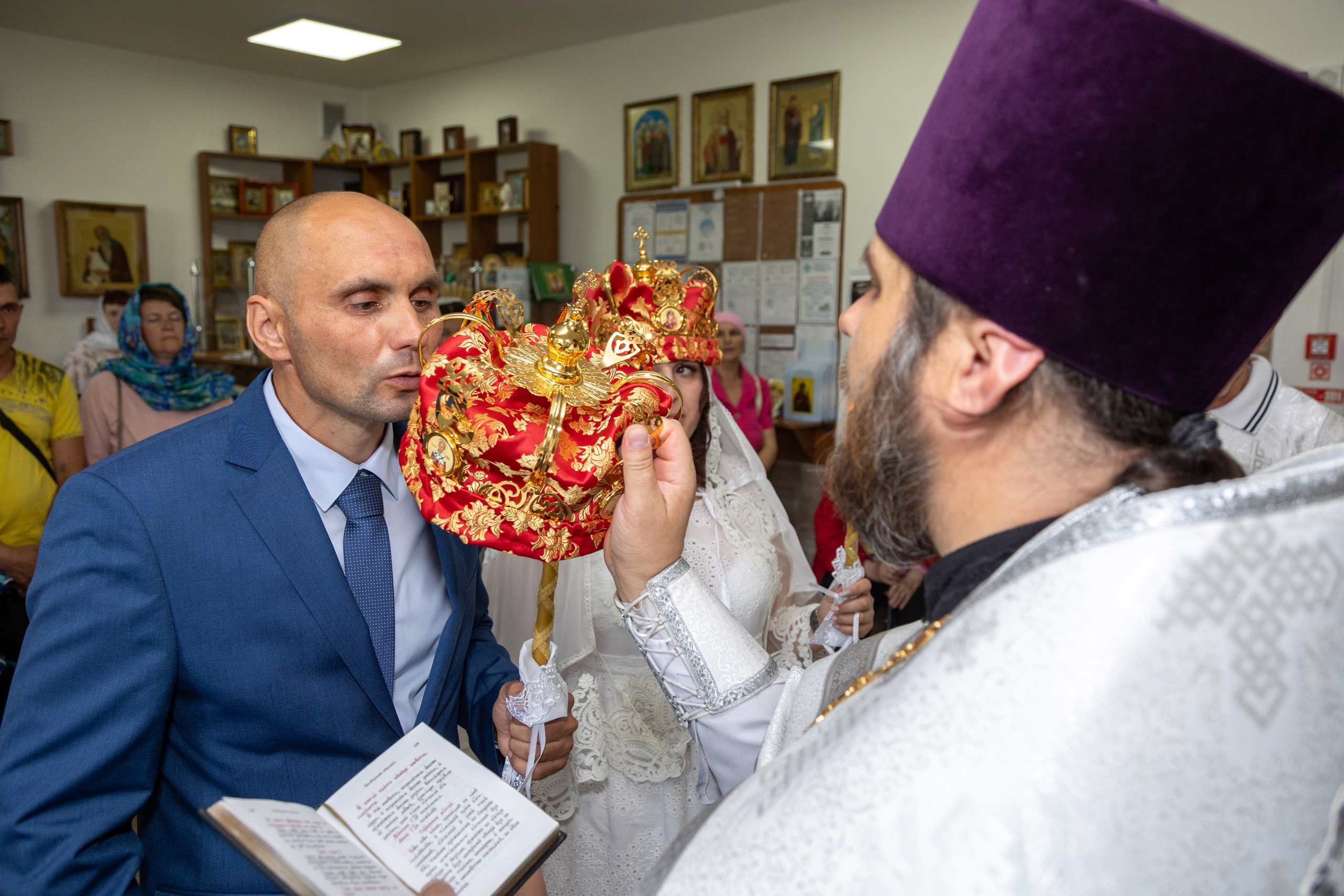 Венчание Михаила и Ольги. Профессиональный интерьерный и репортажный фотограф Минск и РБ. Максим Орлов