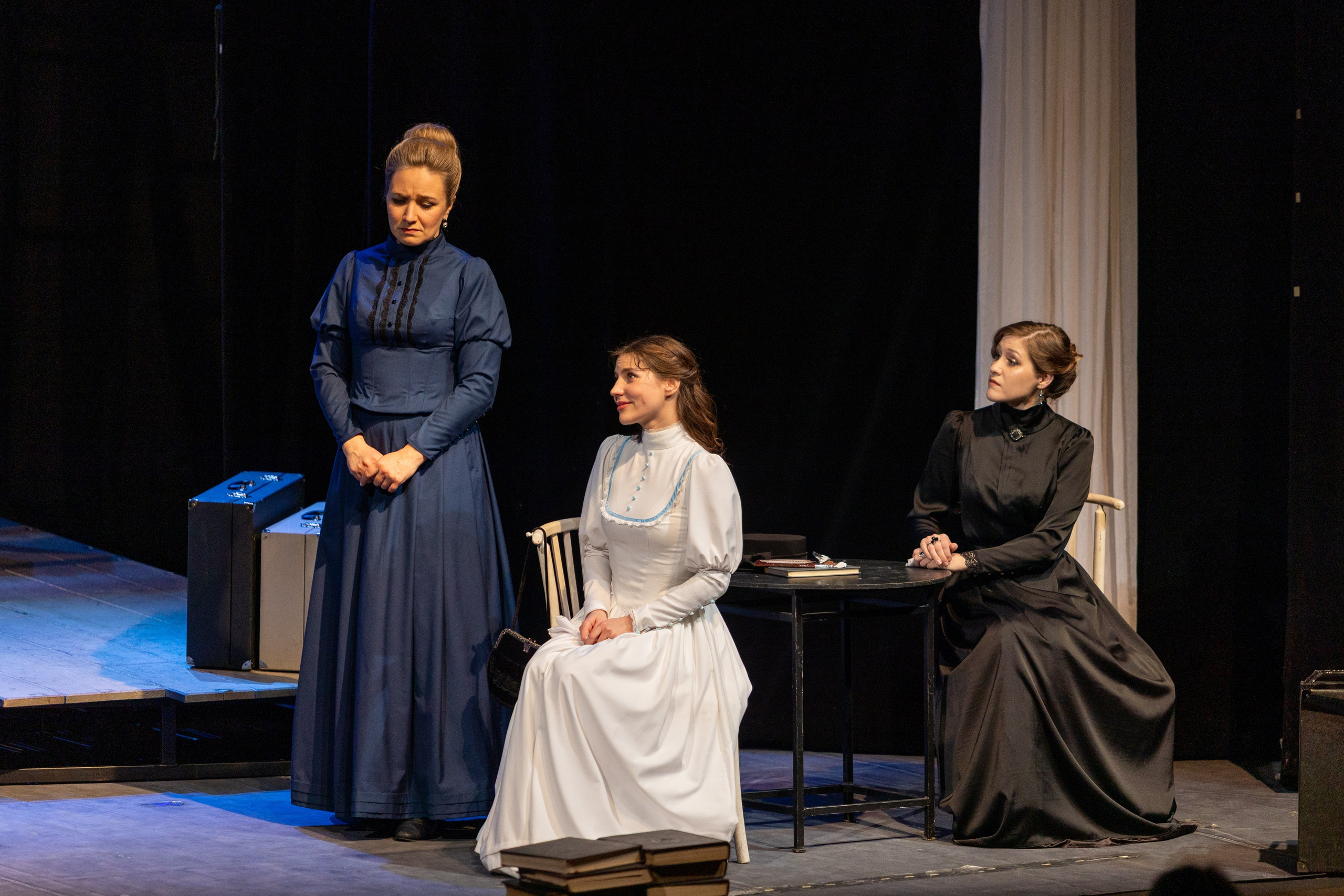 Театр белорусской армии «Три сестры». Профессиональный интерьерный и репортажный фотограф Минск и РБ. Максим Орлов