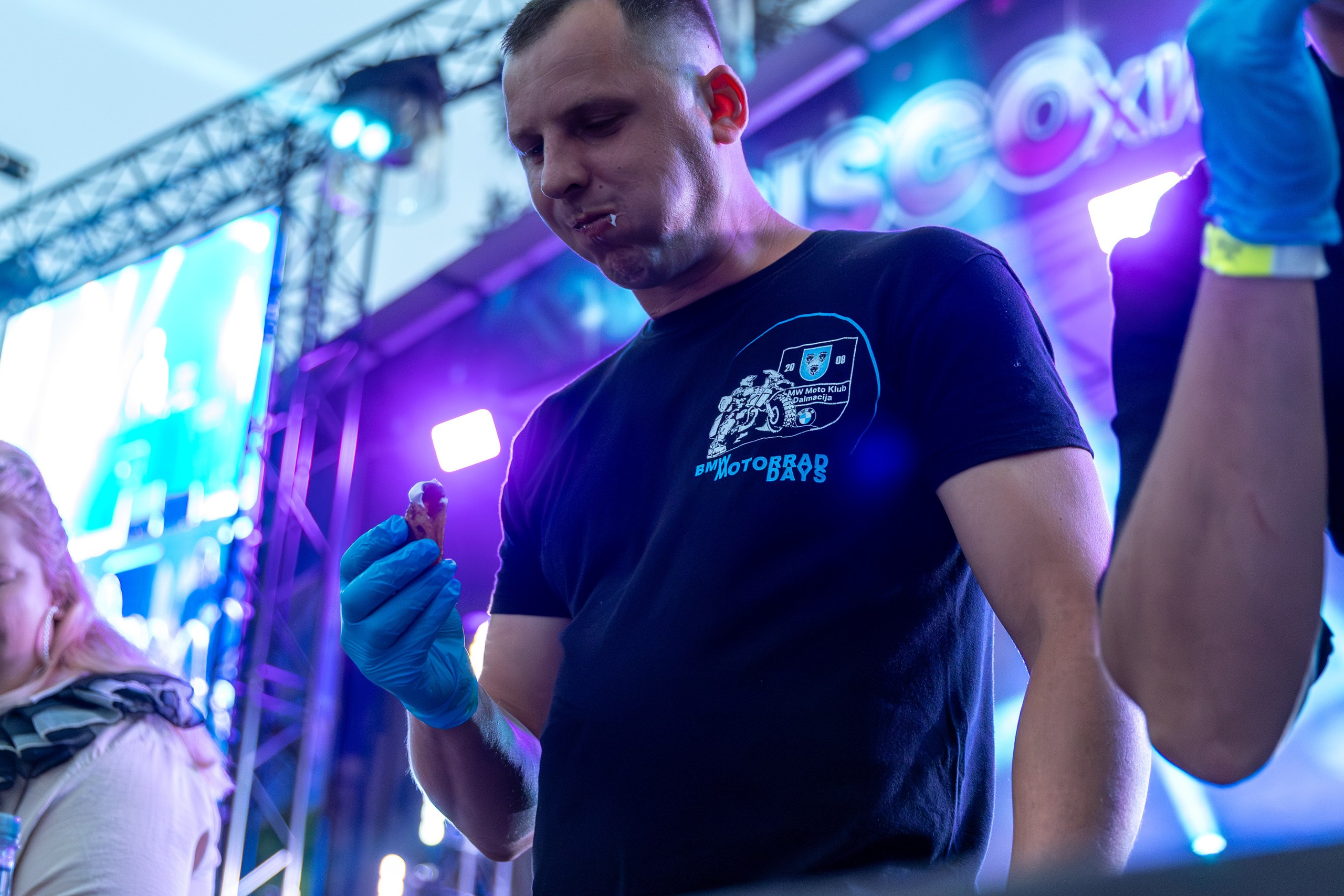 Дискохит. Профессиональный интерьерный и репортажный фотограф Минск и РБ. Максим Орлов