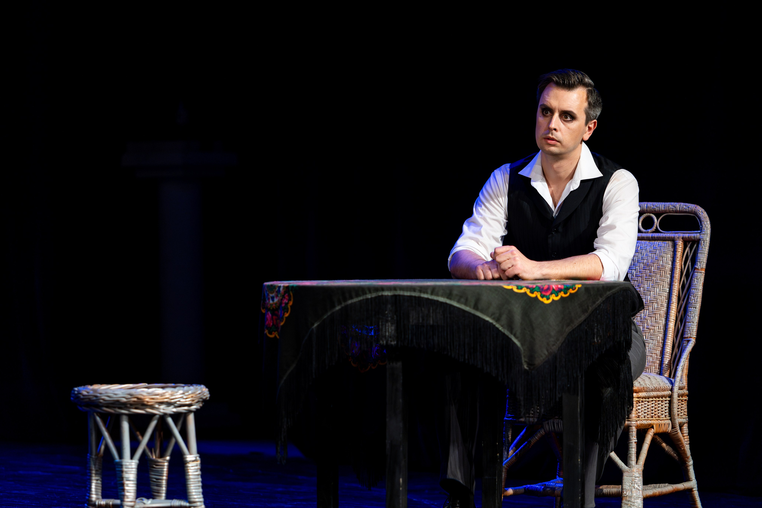 Новый театр «Я вещь». Профессиональный интерьерный и репортажный фотограф Минск и РБ. Максим Орлов