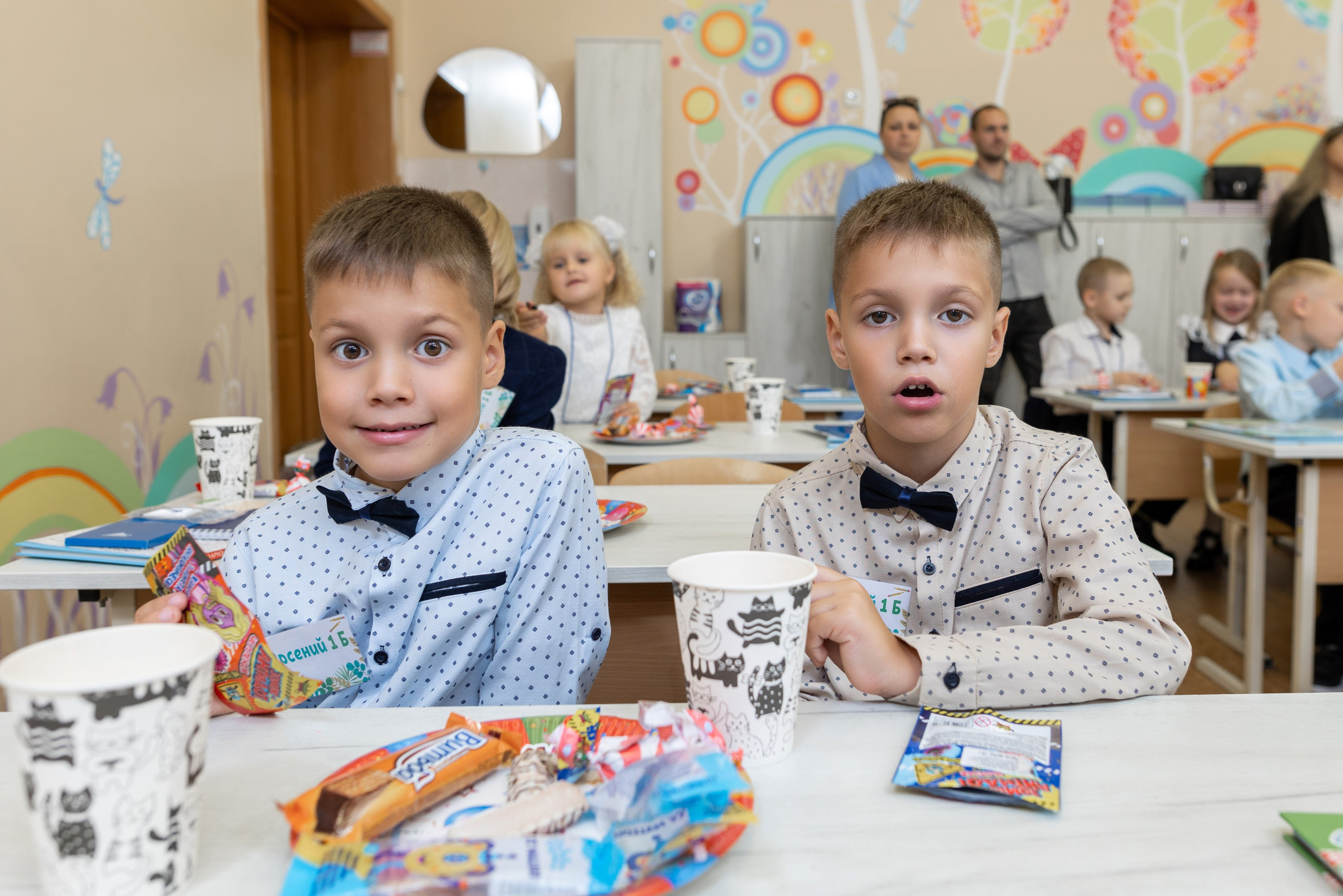 Линейка 1-го сентября. Профессиональный интерьерный и репортажный фотограф Минск и РБ. Максим Орлов