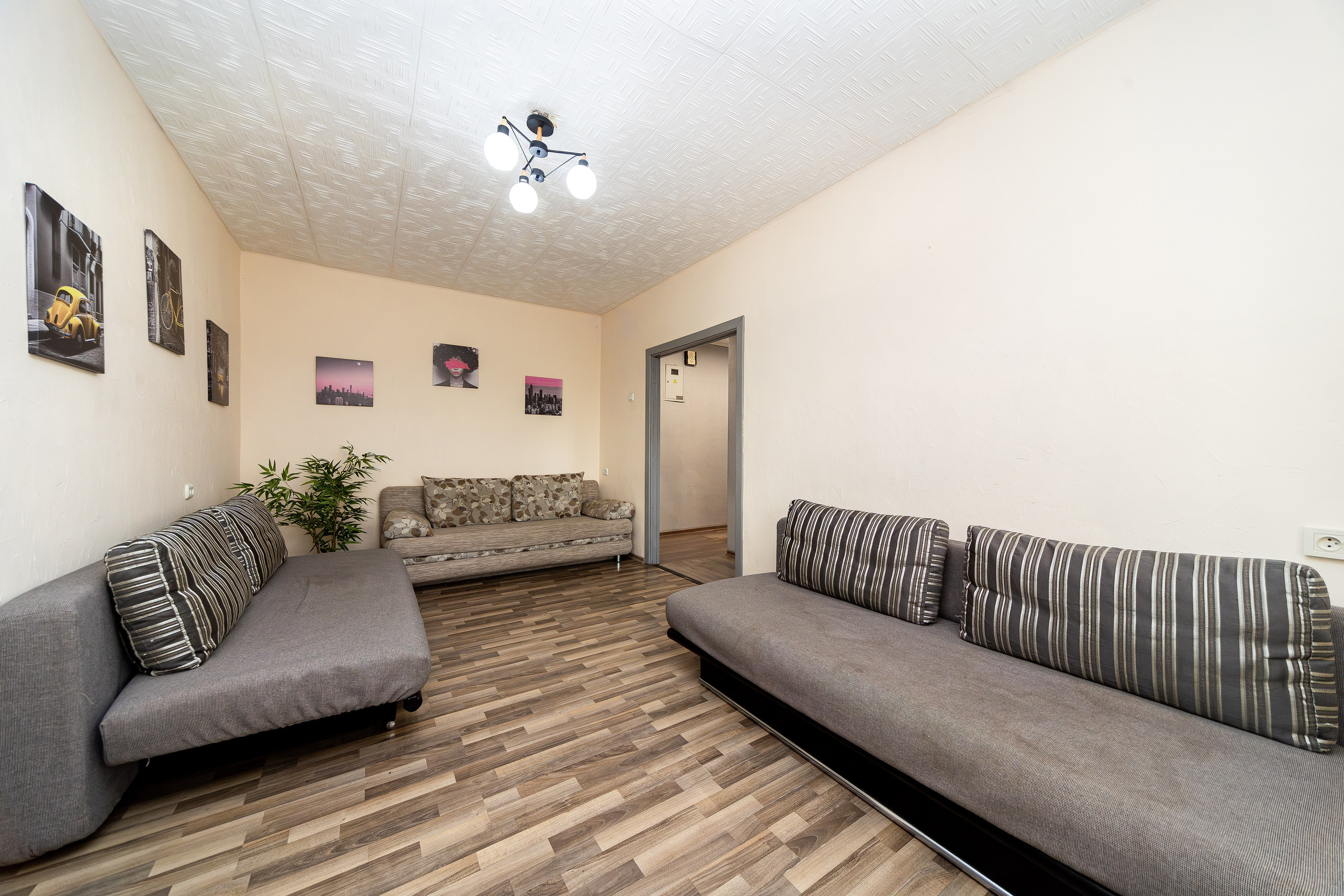 Пр. Независимости 52. Профессиональный интерьерный и репортажный фотограф Минск и РБ. Максим Орлов