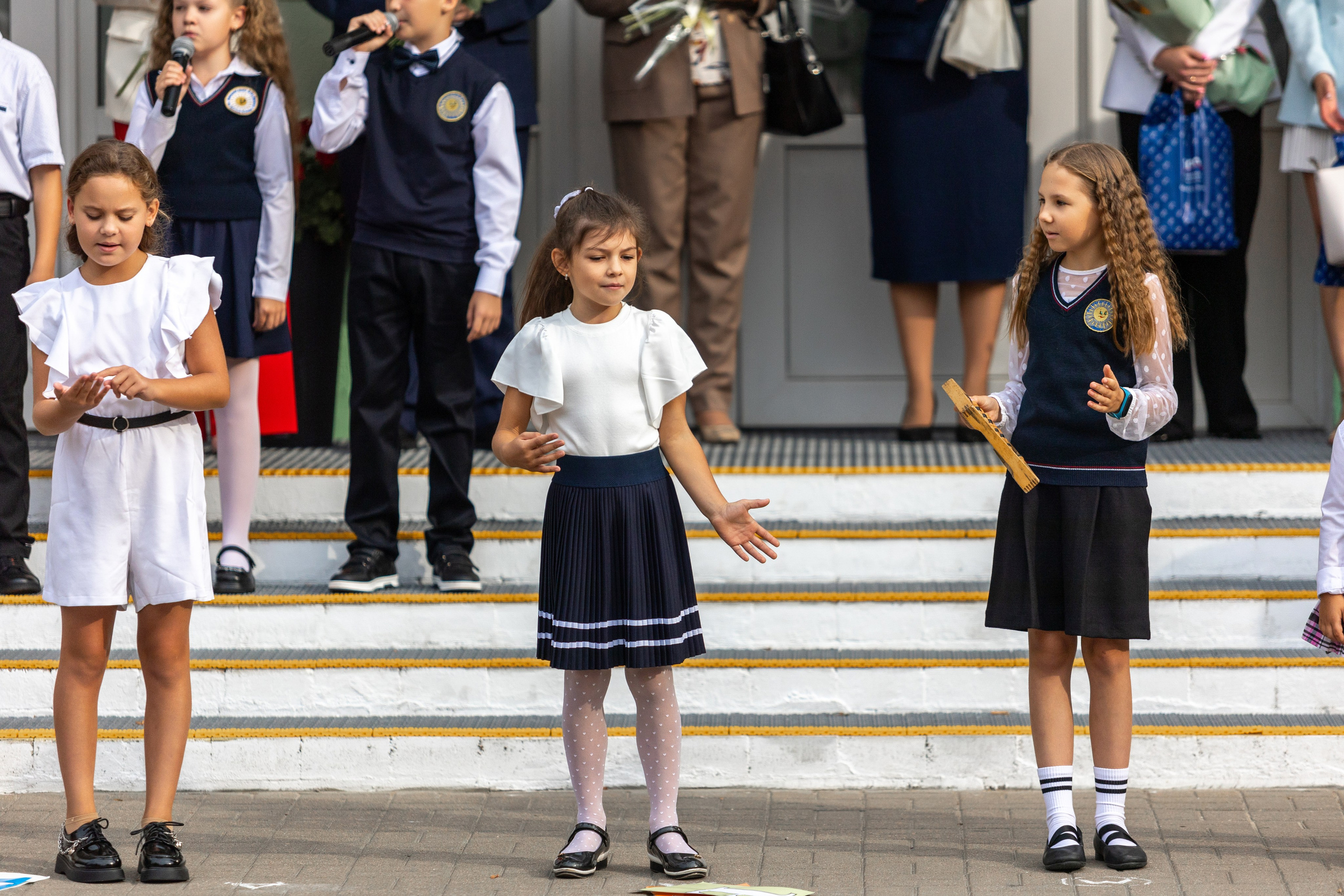 Линейка 1-го сентября. Профессиональный интерьерный и репортажный фотограф Минск и РБ. Максим Орлов