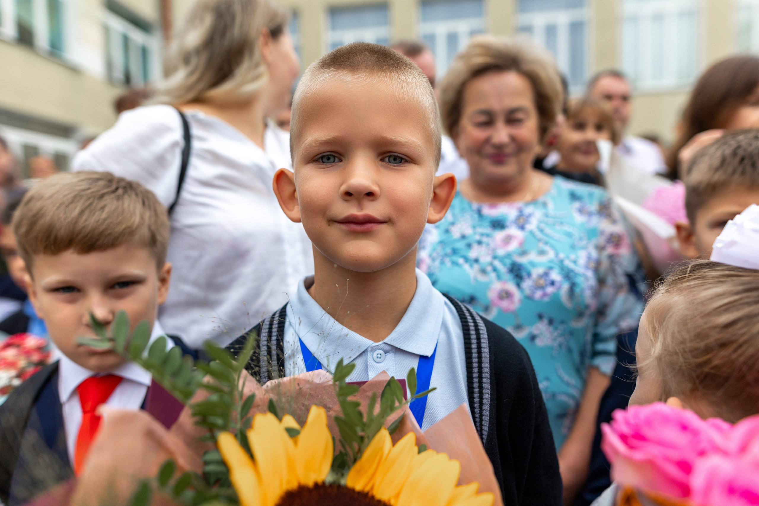 Линейка 1-го сентября. Профессиональный интерьерный и репортажный фотограф Минск и РБ. Максим Орлов